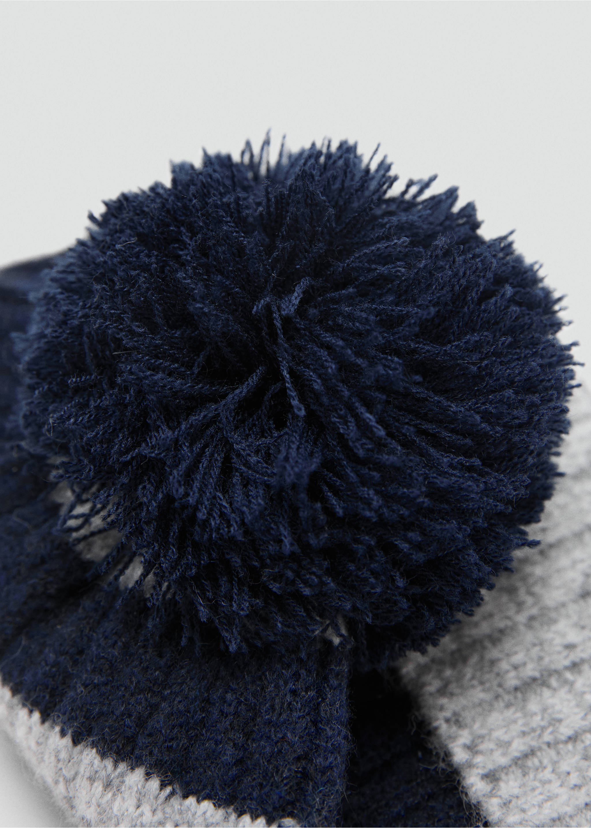 Knitted bobble hat - Medium plane, Grey. Ref: 17045984-00.