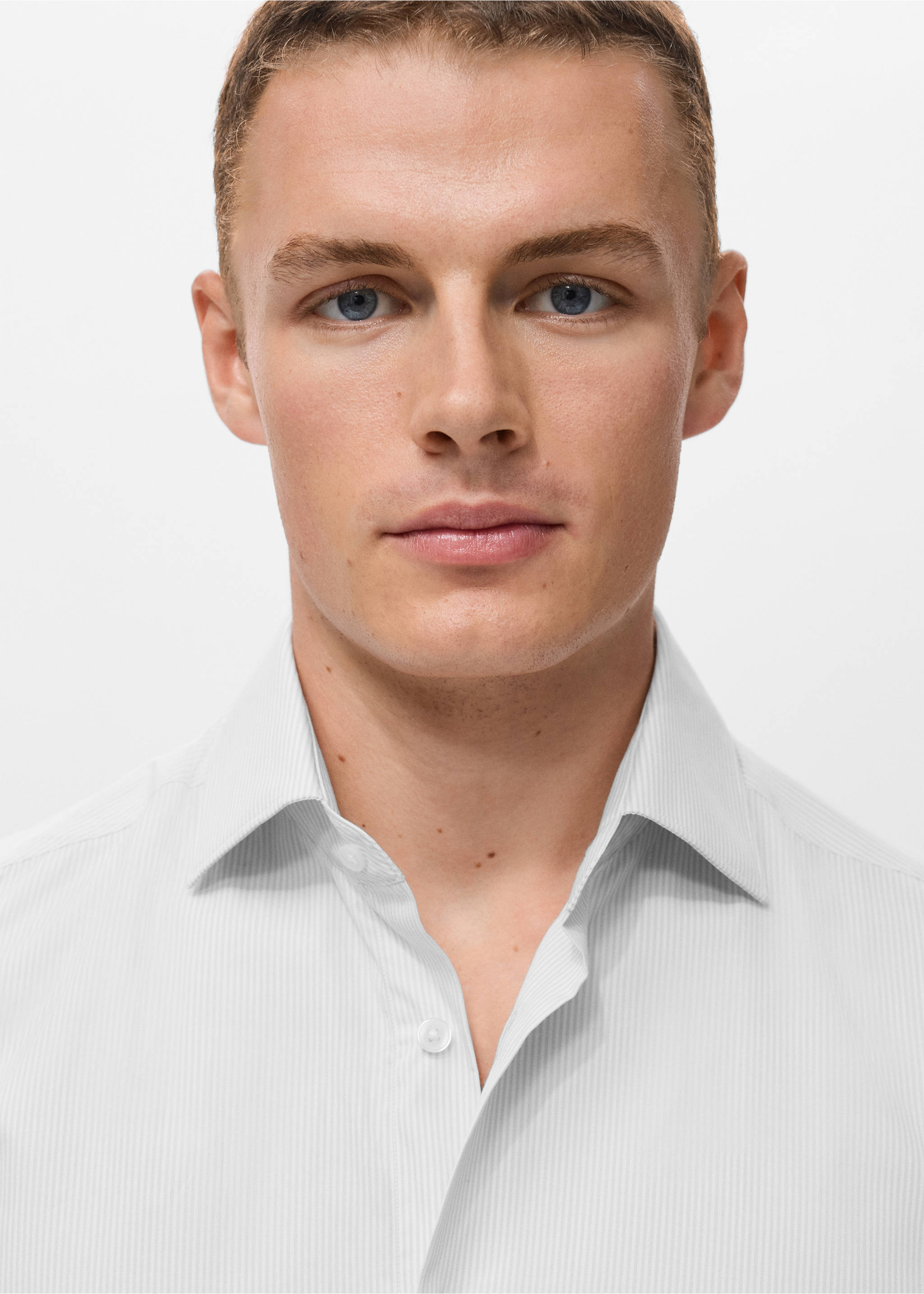 100% cotton striped slim-fit shirt - Details of the article 1, Grey. Ref: 17046001-00.