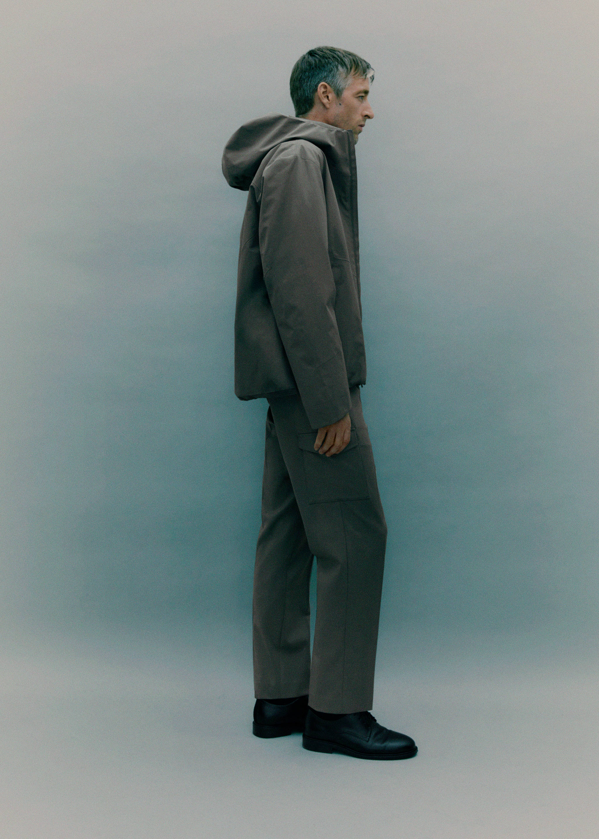 Slim-fit Thermolite® cargo trousers - Details of the article 5