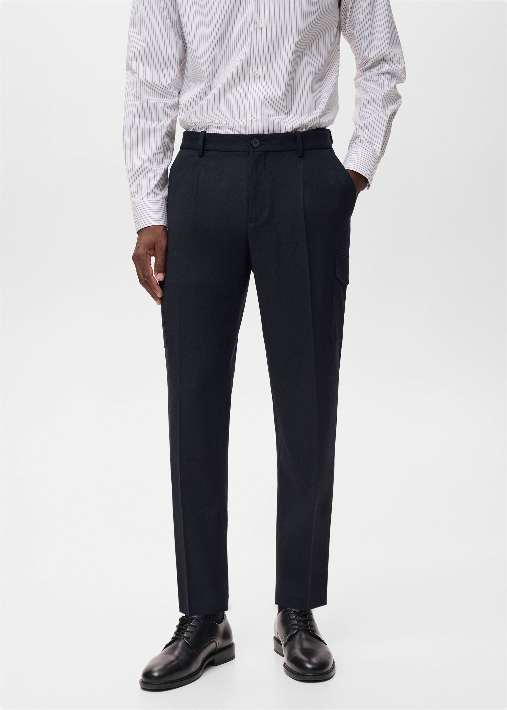 Slim-fit Thermolite® cargo trousers - Medium plane, Navy. Ref: 17046328-00.