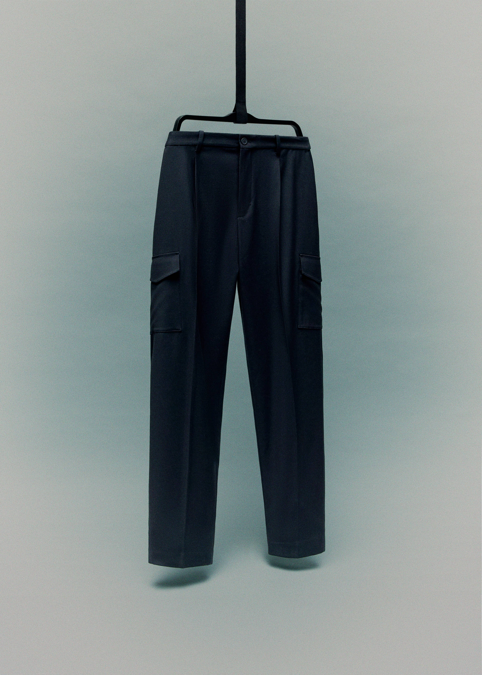 Slim-fit Thermolite® cargo trousers - Details of the article 9