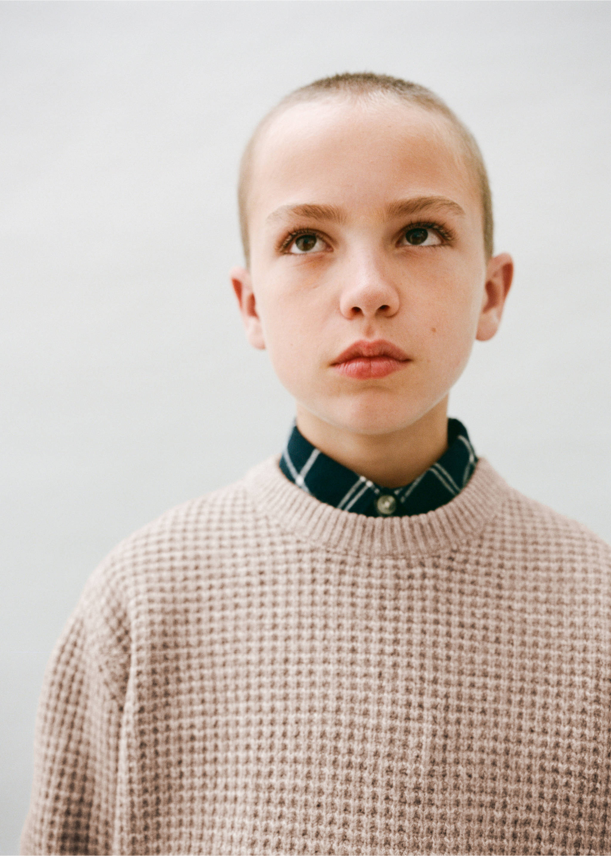 Chunky-knit sweater - Details of the article 5, Medium Brown. Ref: 17046339-00.