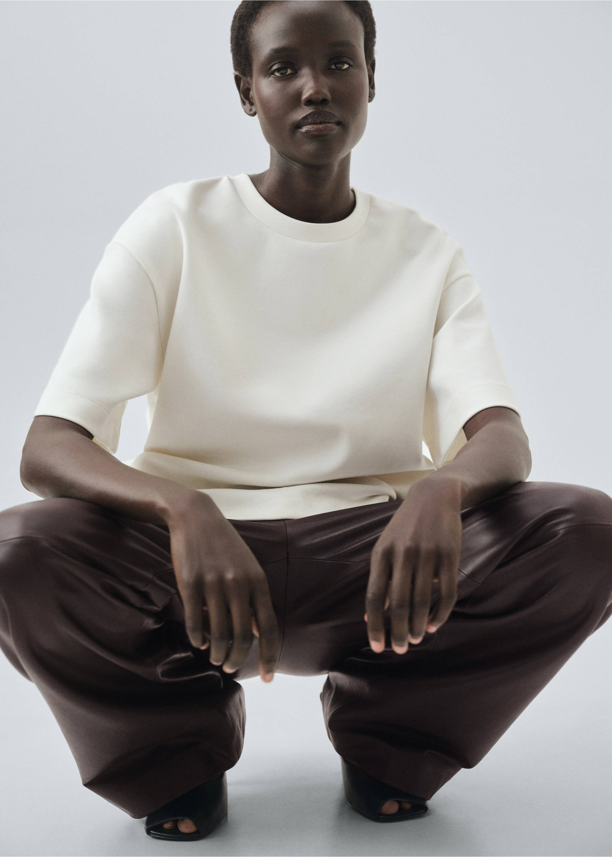 100% leather straight-leg trousers - Details of the article 1, Brown. Ref: 17046345-00.