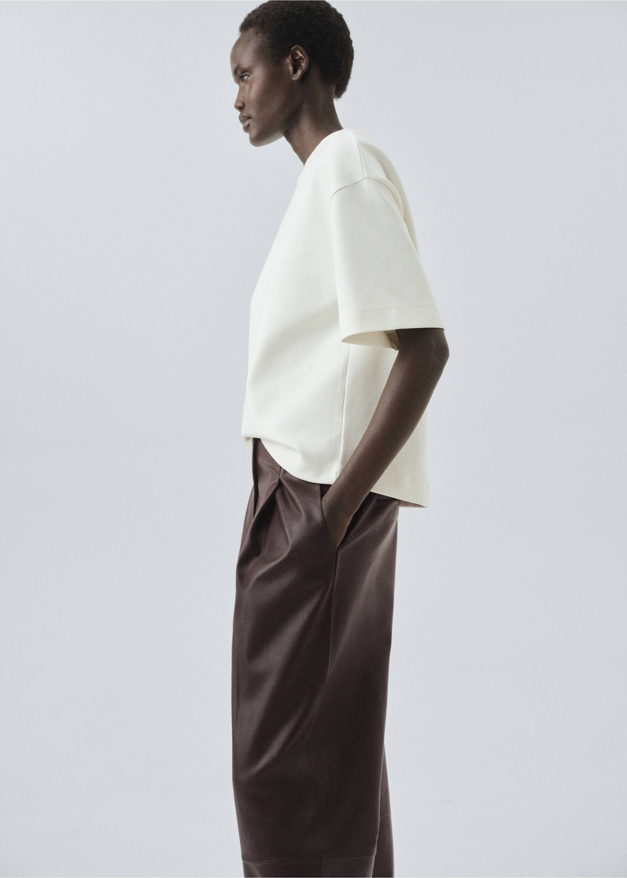 100% leather straight-leg trousers - Details of the article 2, Brown. Ref: 17046345-00.