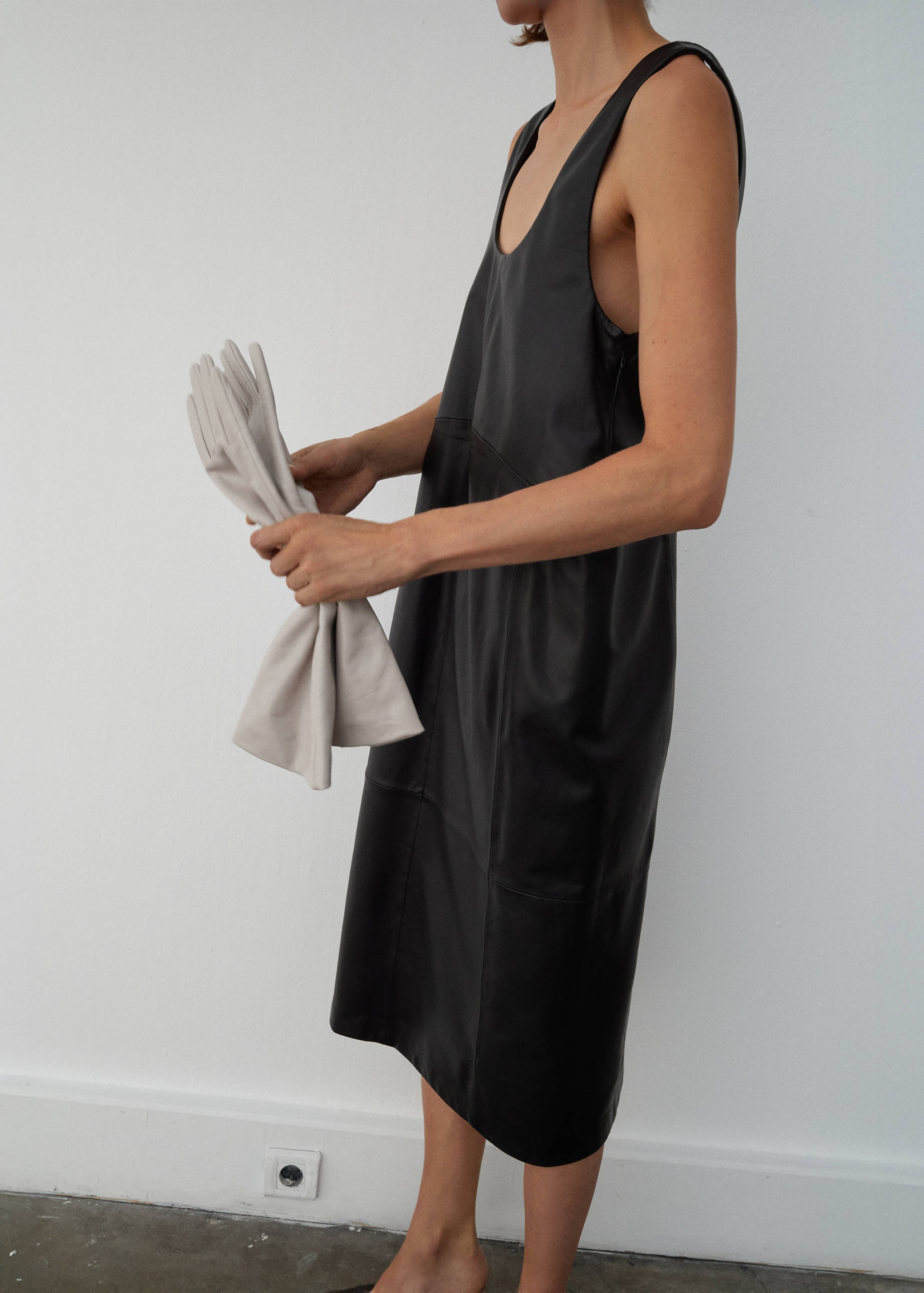 Leather long gloves - General plane