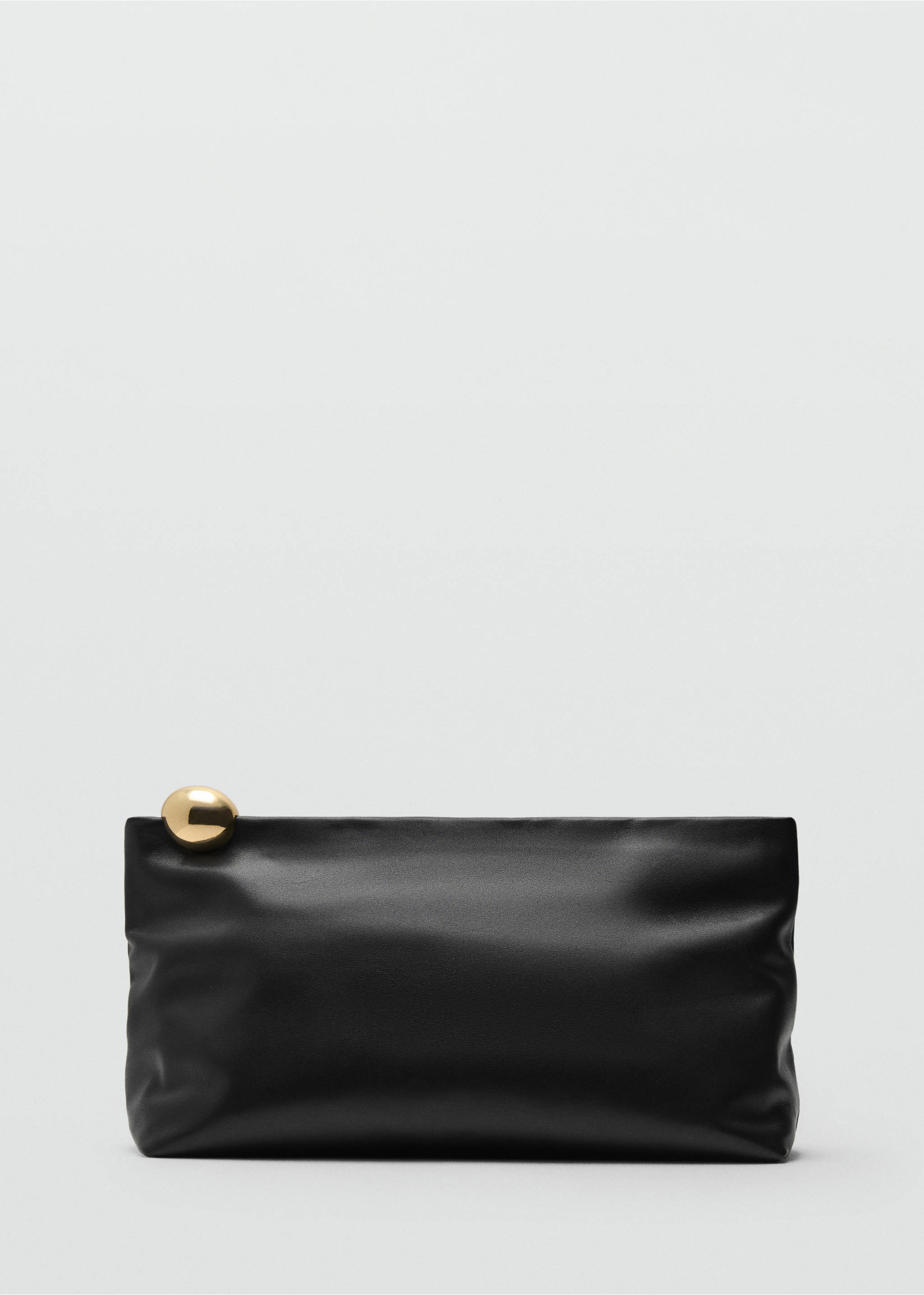 Clutch aus Leder mit Metall-Detail - Artikel ohne Model, Schwarz. Ref: 17046357-00.