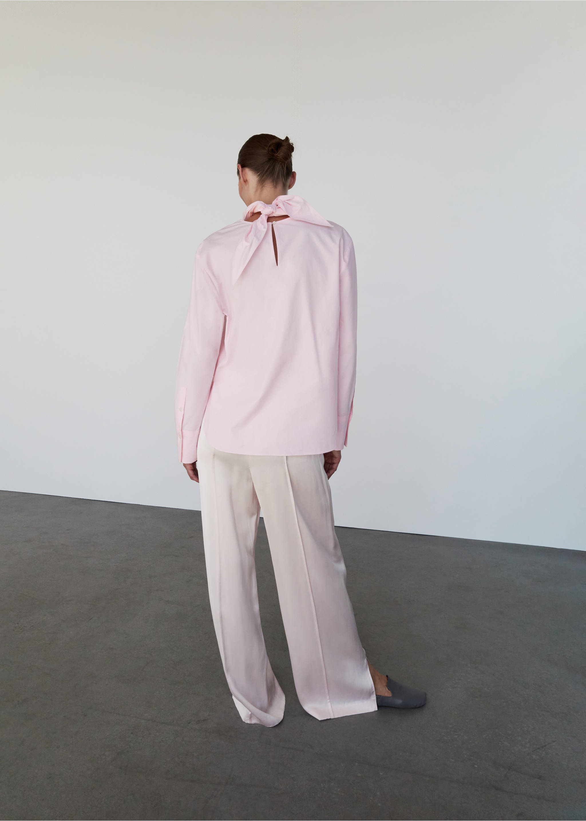 Poplin blouse with handkerchief - Reverse of the article, Pastel Pink. Ref: 17046360-00.