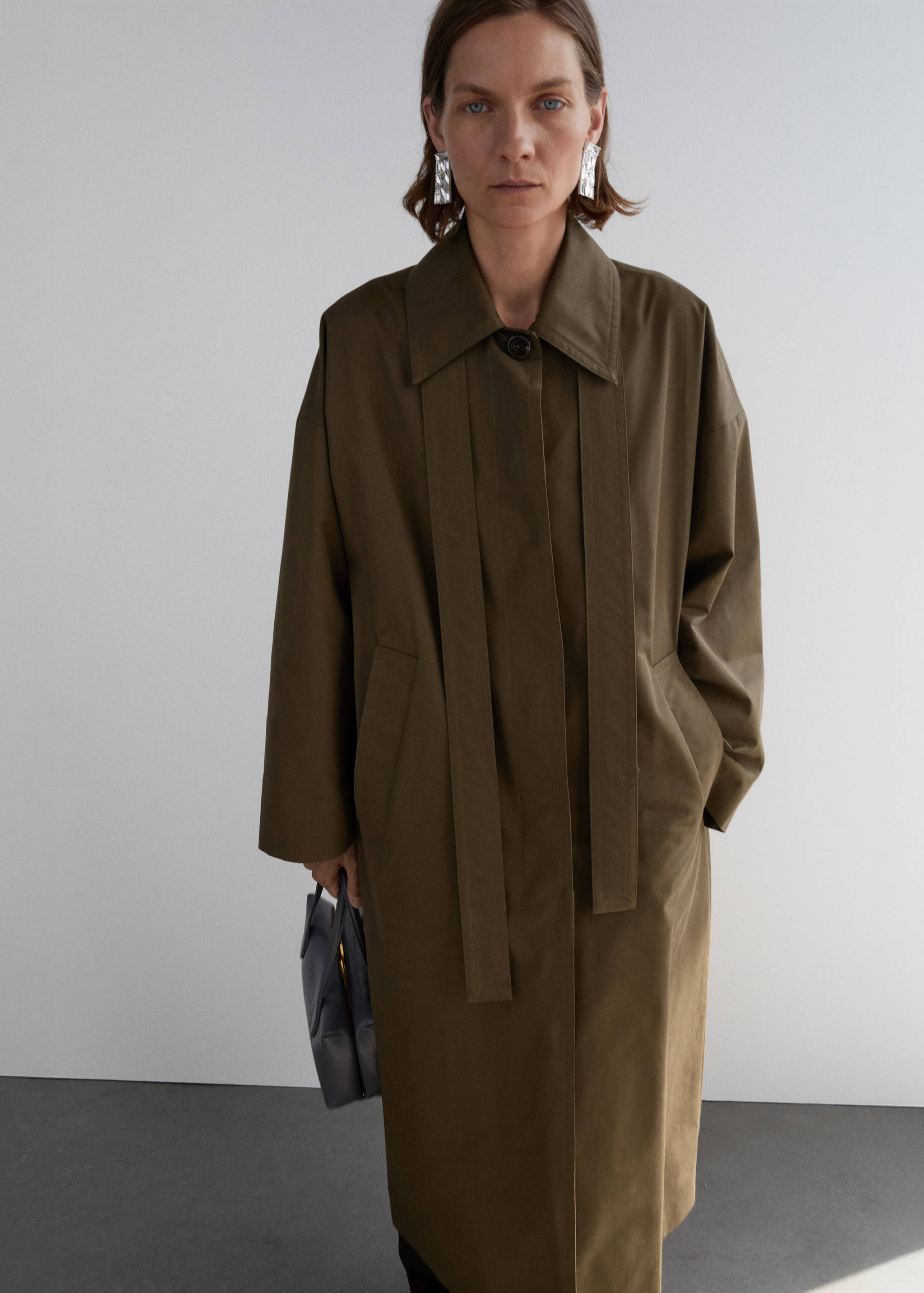 Long cotton trench coat with concealed buttons - General plane