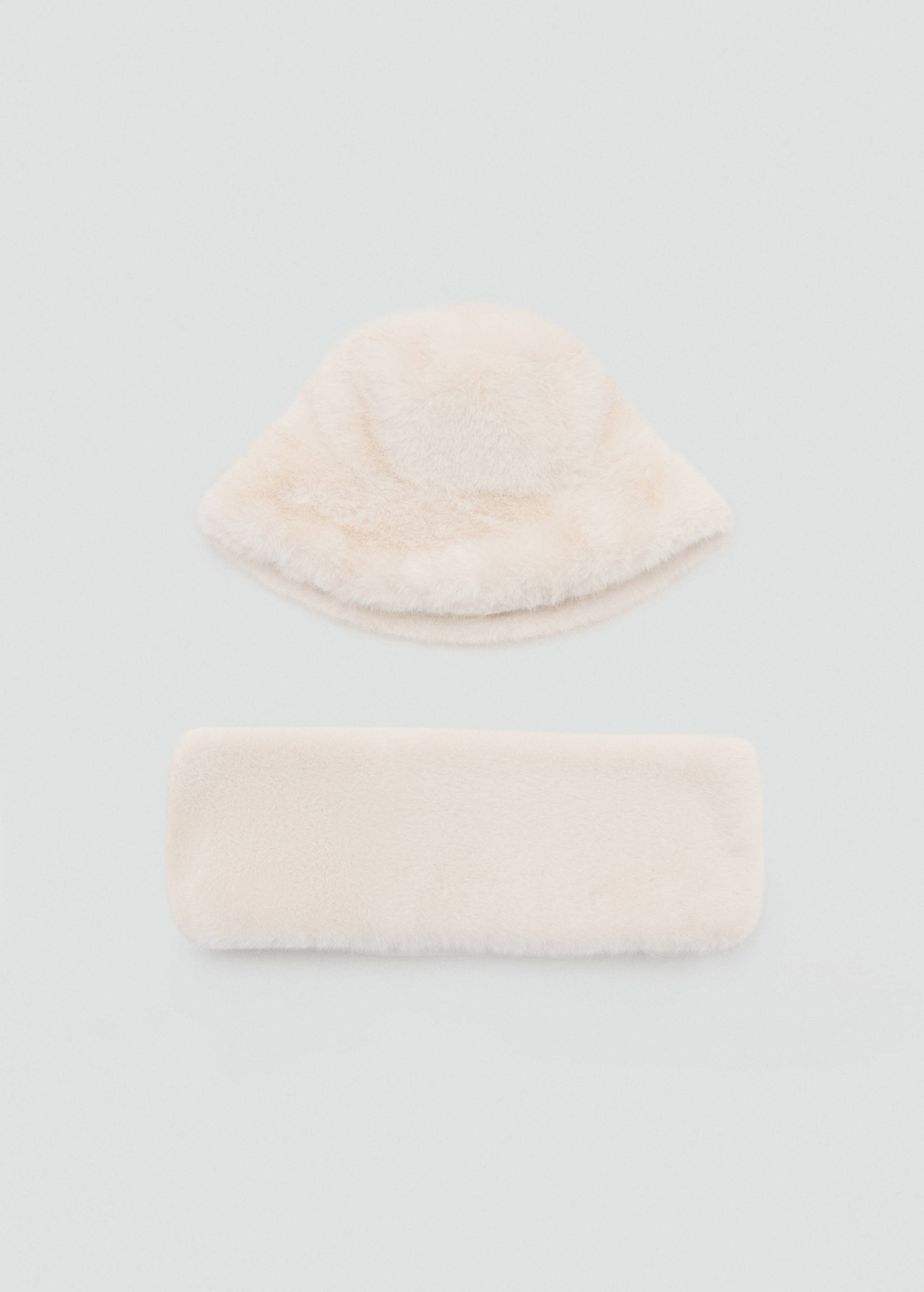 Fur-effect scarf - Details of the article 2