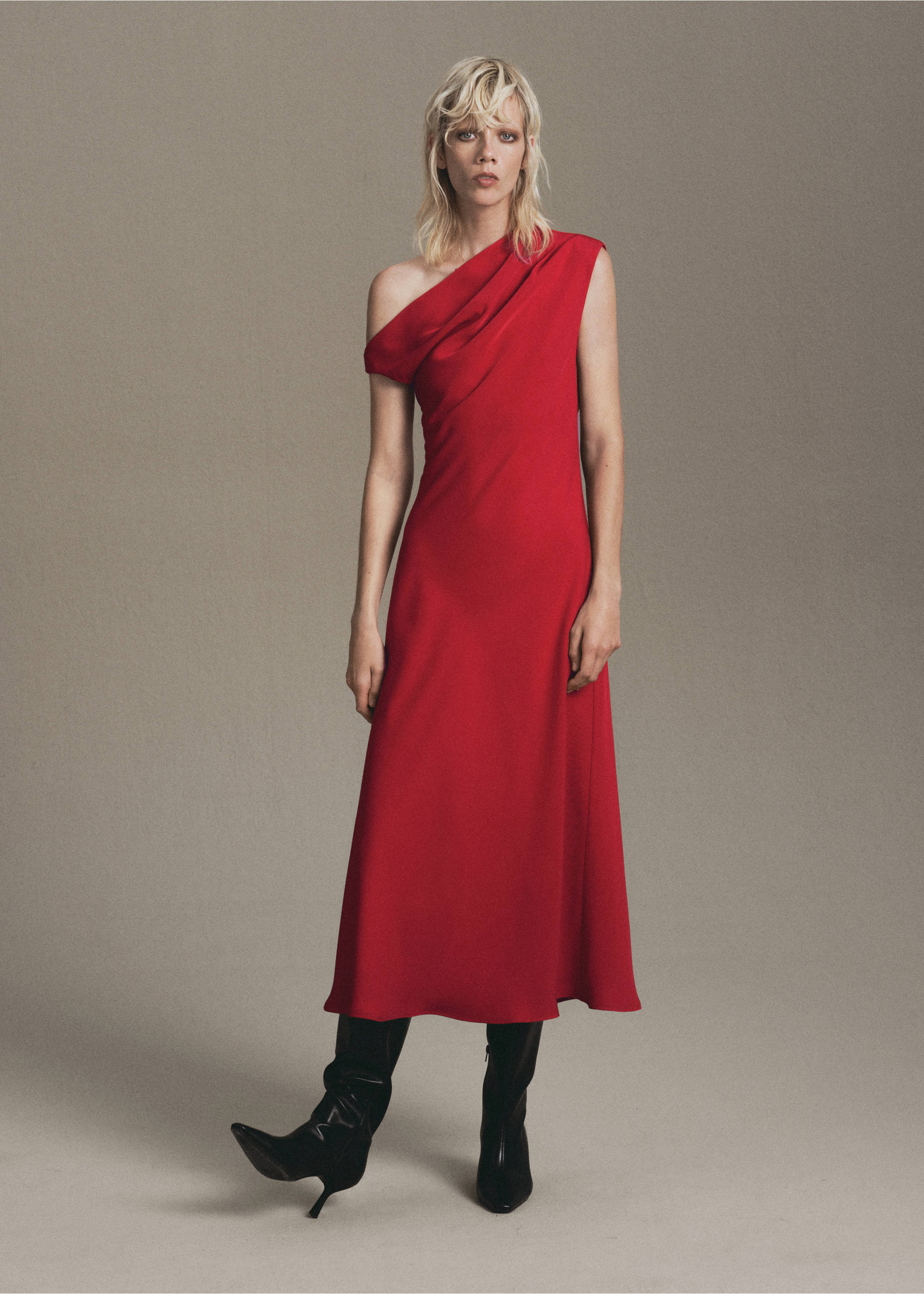 A-line dress with asymmetrical neckline - General plane, Red. Ref: 17047137-00.