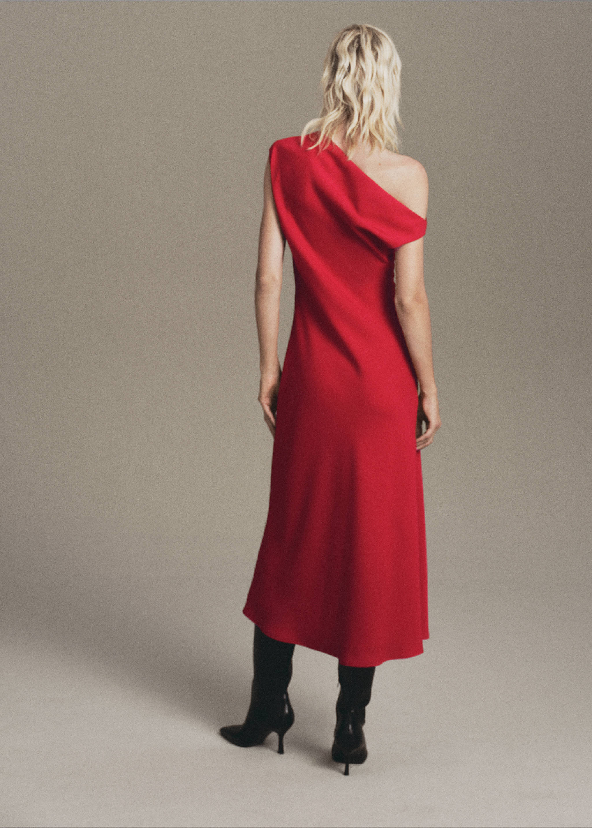 A-line dress with asymmetrical neckline - Reverse of the article