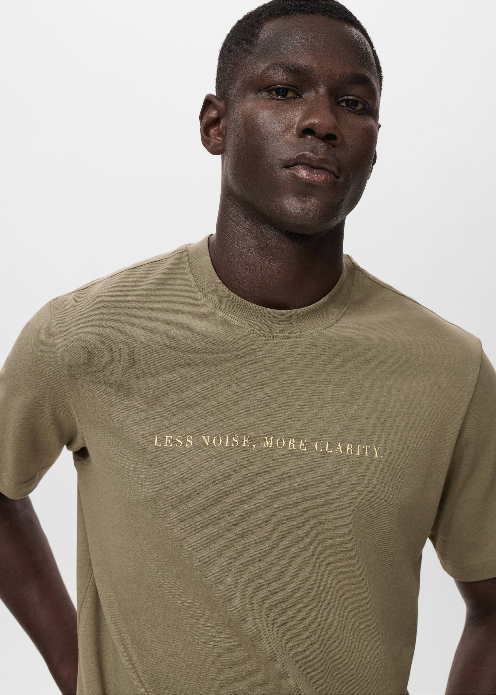 100% cotton t-shirt text - Details of the article 1, Dark Green. Ref: 17047772-00.