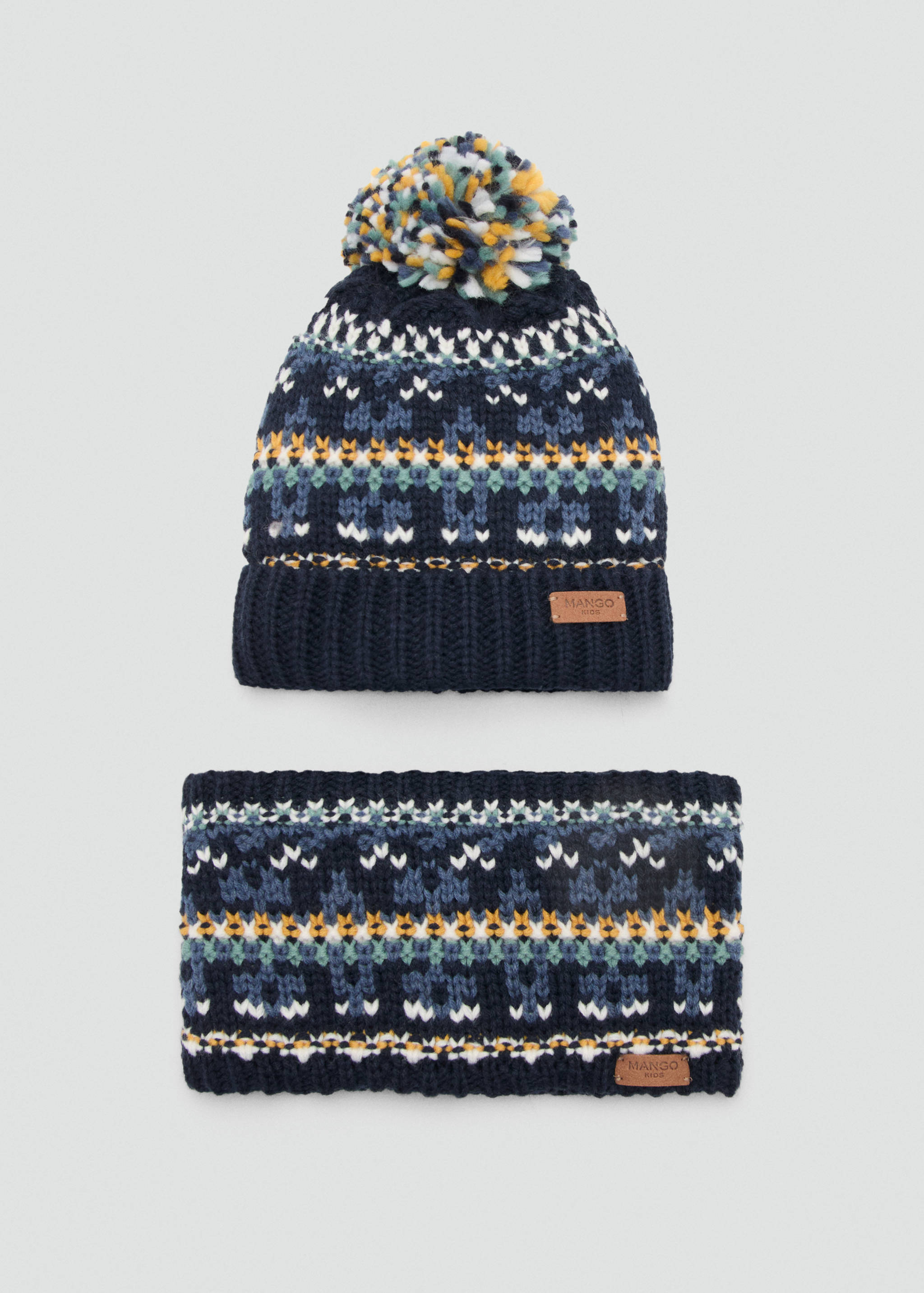 Knitted bobble hat - Details of the article 2