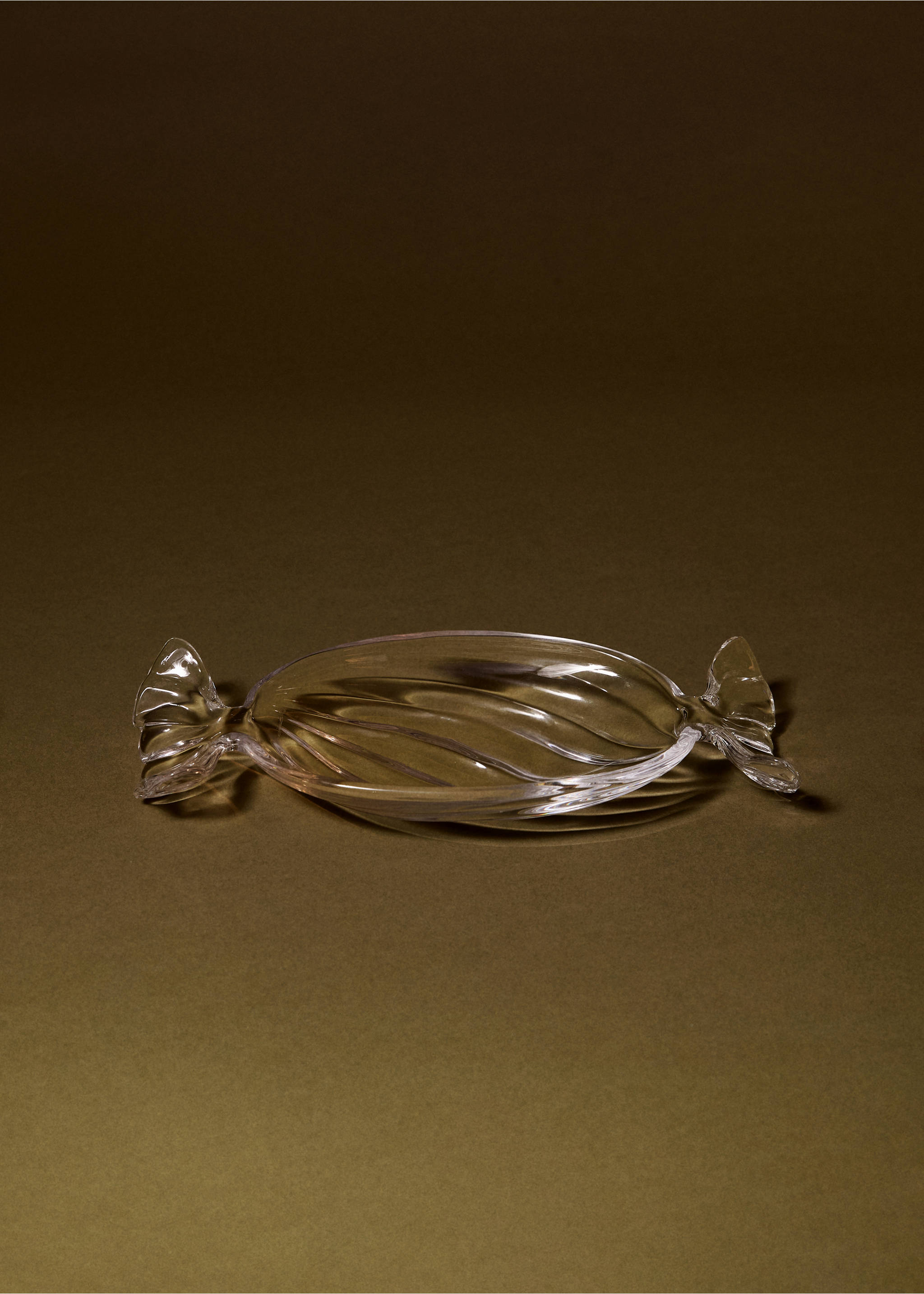 Glass tray with ribbon lines - General plane, Off White. Ref: 17047778-00.