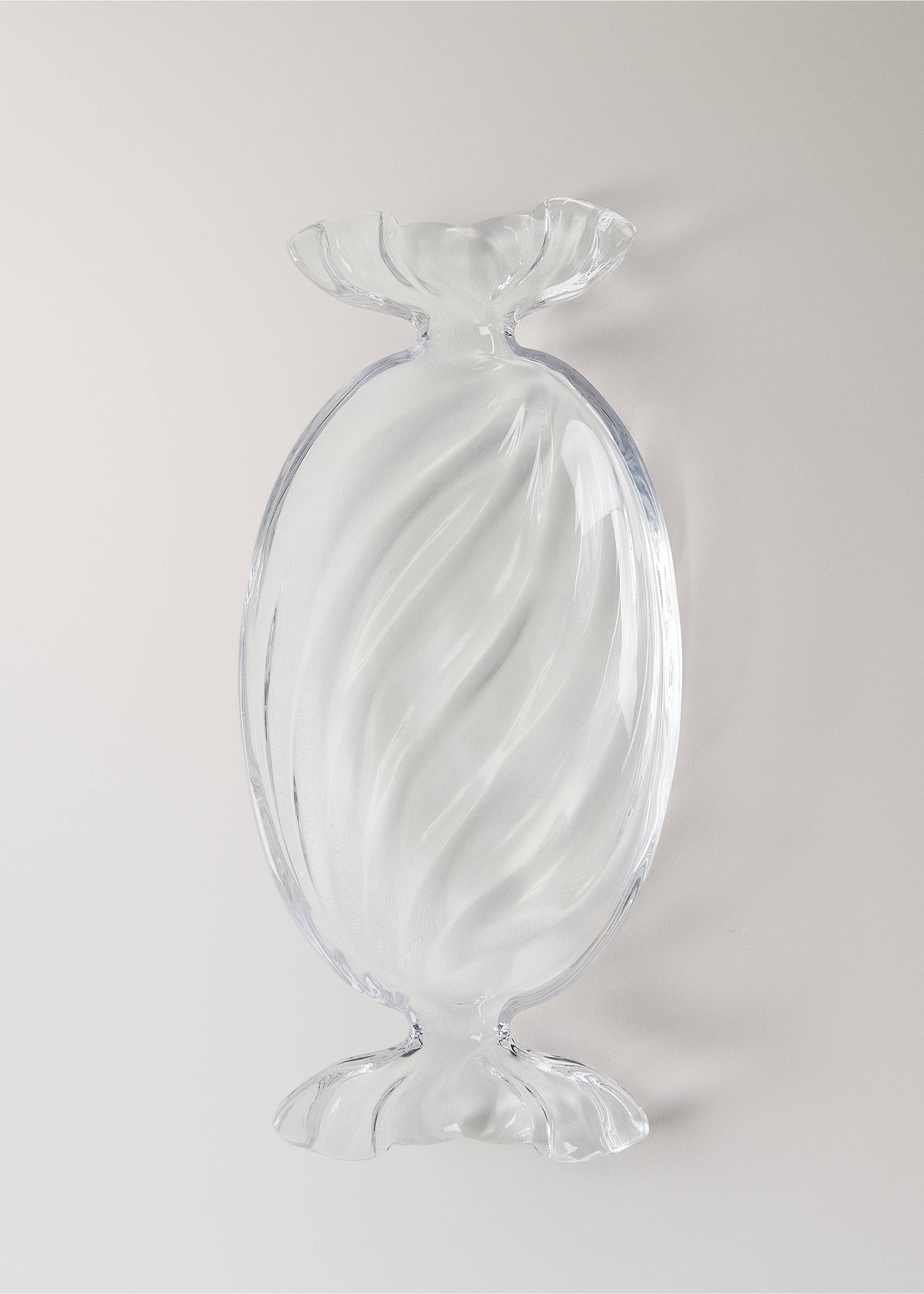 Glass tray with ribbon lines - Details of the article 3, Off White. Ref: 17047778-00.