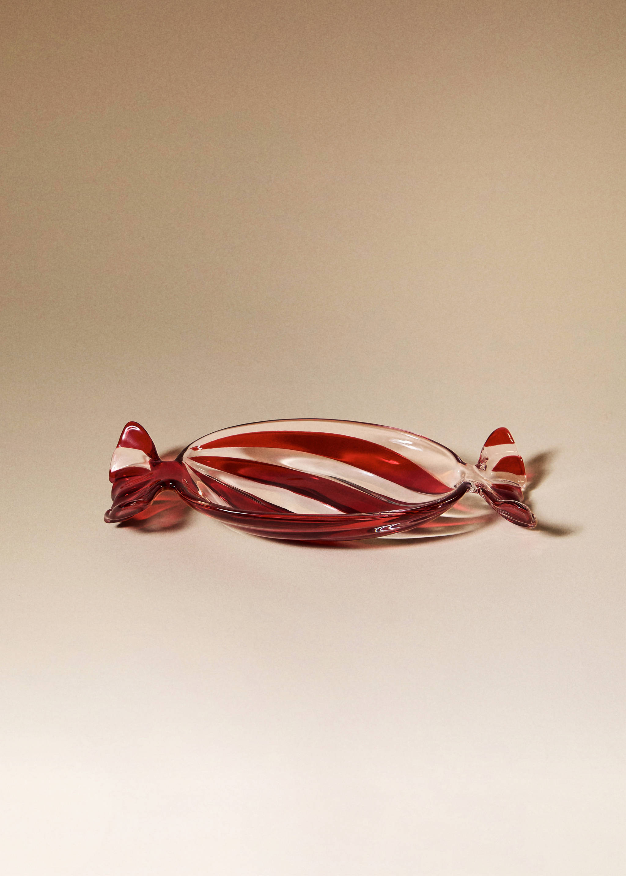 Glass tray with ribbon lines - General plane