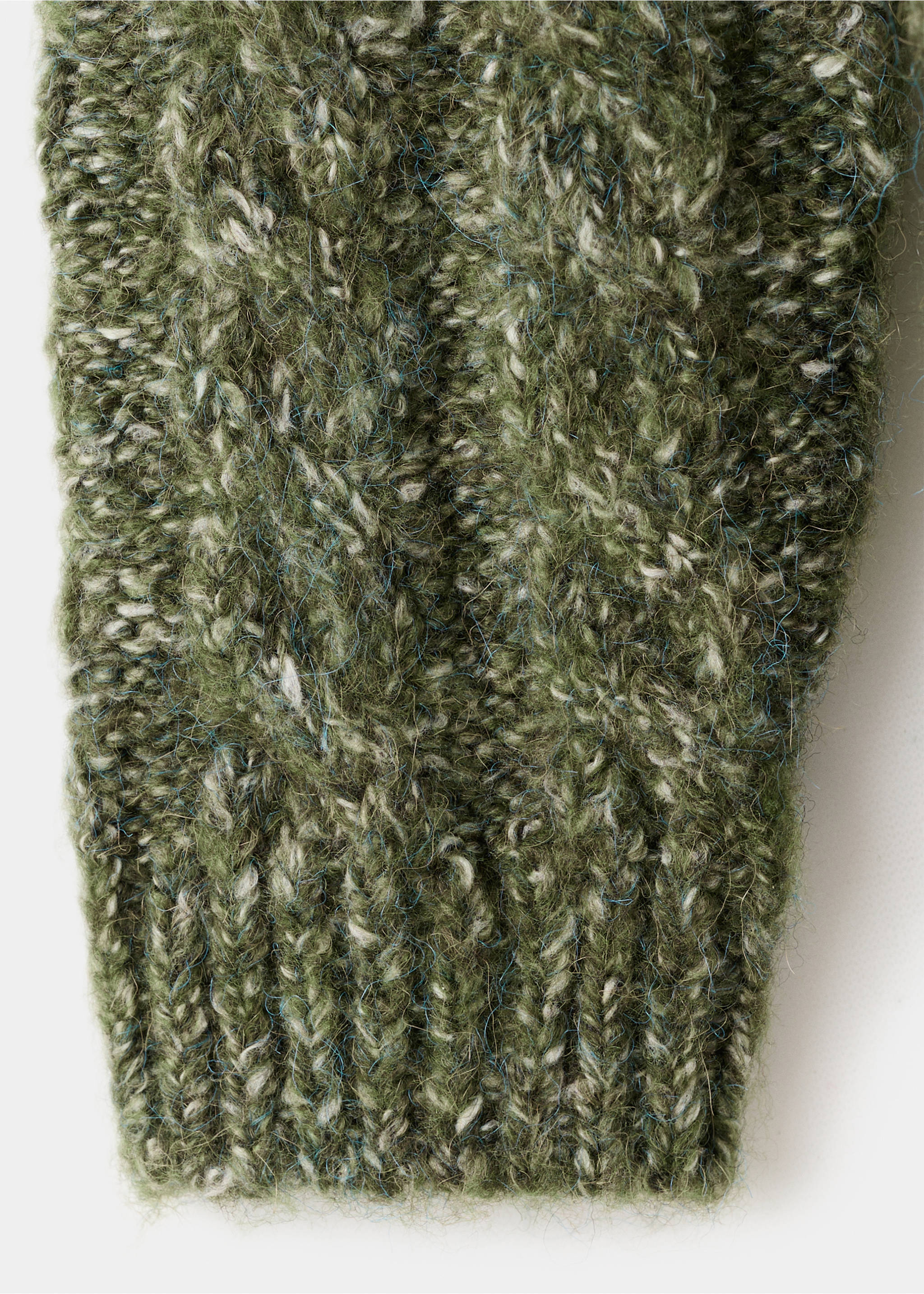 Pullover mit Zopfmuster - Detail des Artikels 0, Grün. Ref: 17047788-00.