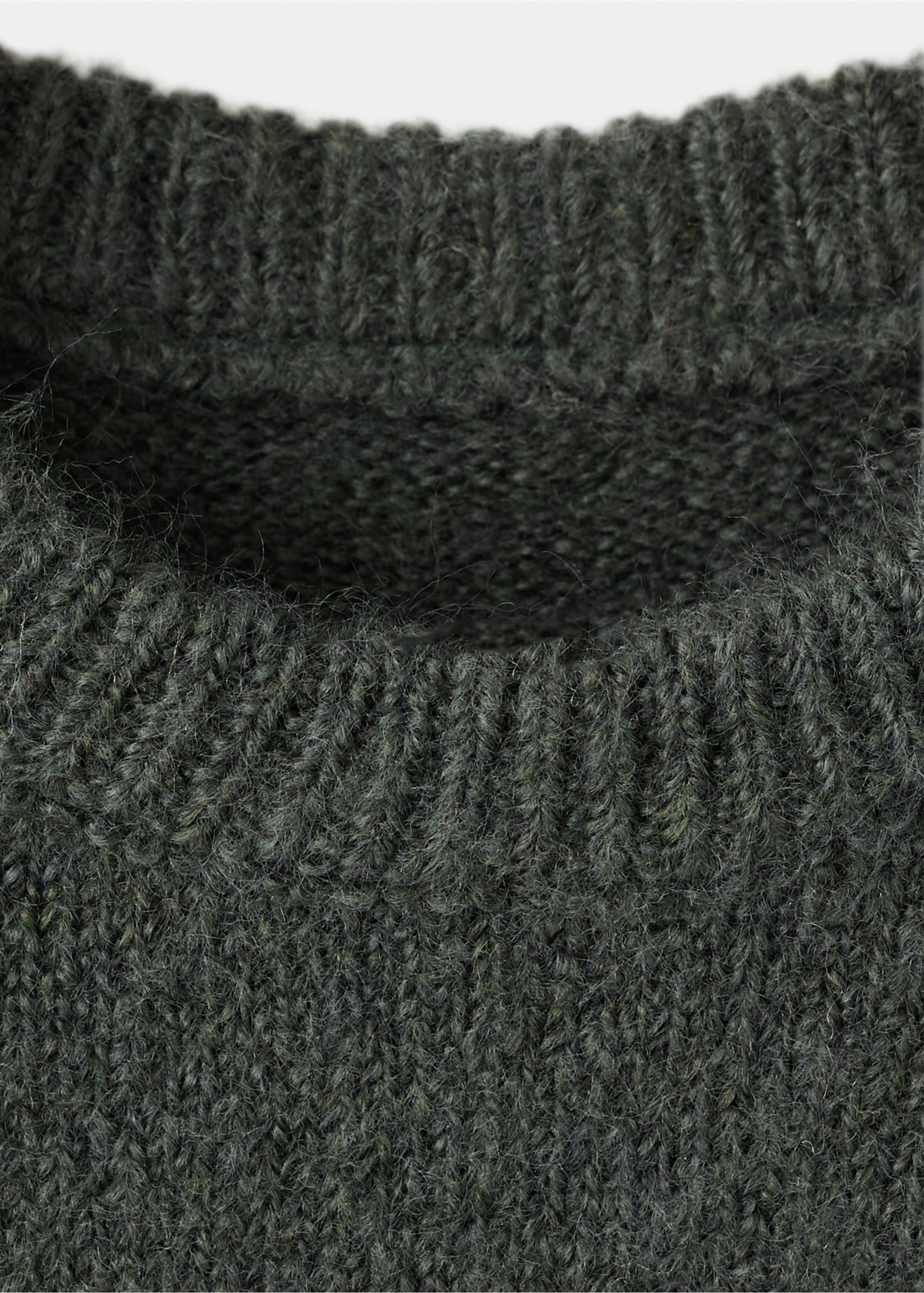 Jersey bordado animal - Detalle del artículo 8, Verde oscuro. Ref: 17047789-00.