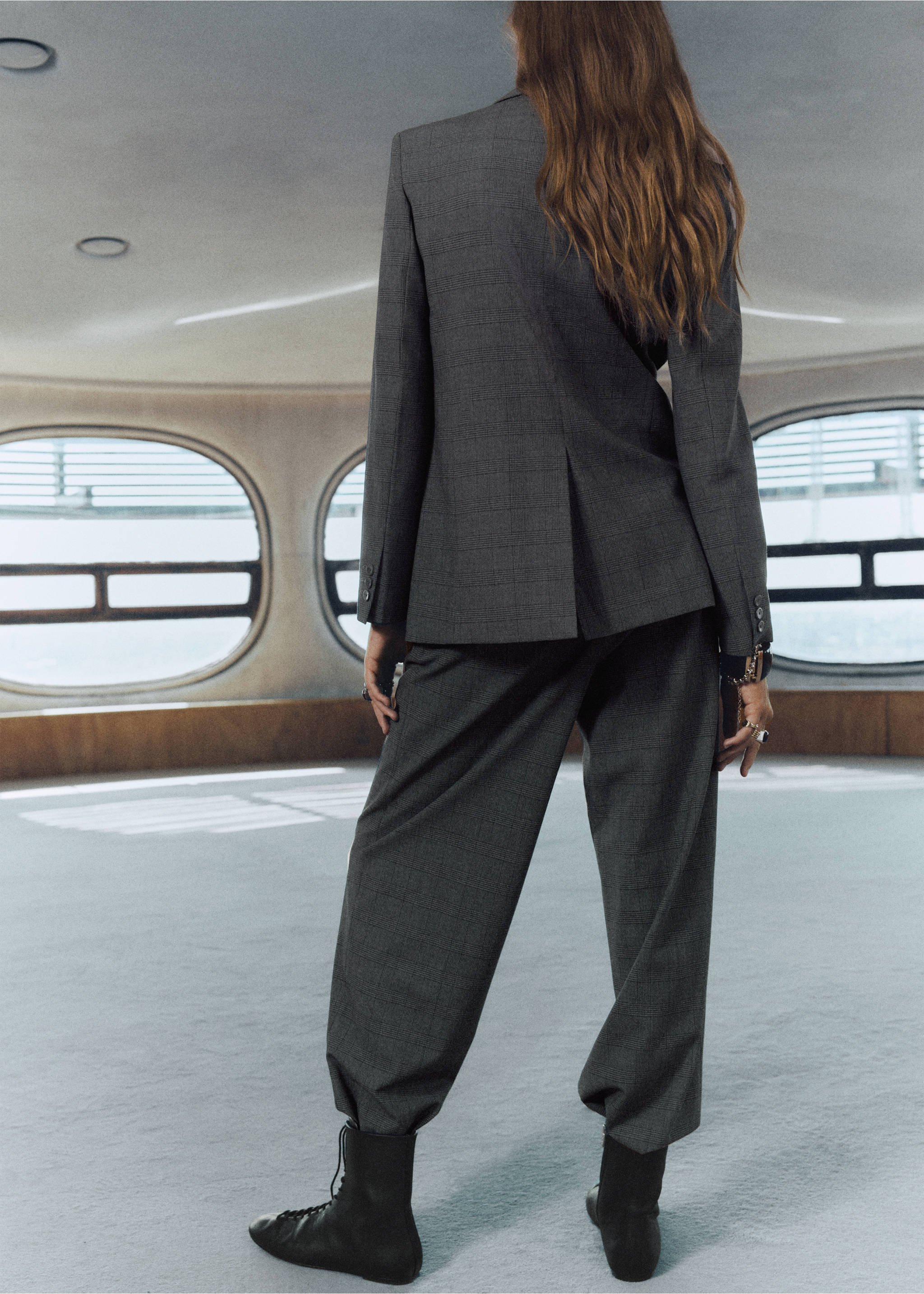 Double-breasted check suit jacket - Details of the article 3, Grey. Ref: 17047803-00.
