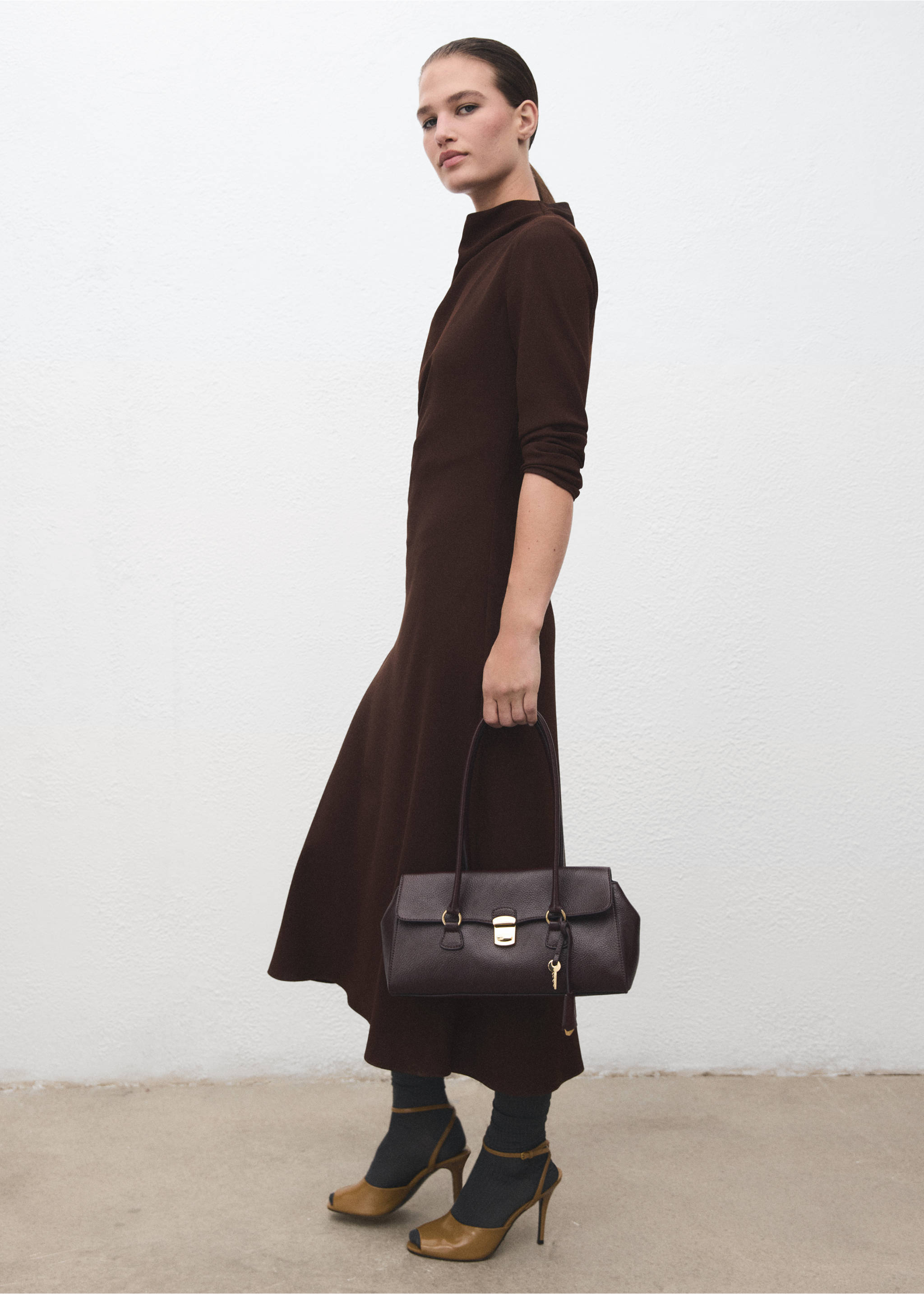 Long-sleeved high-necked dark brown midi dress with flared hem., Chocolate. Ref: 17047808-00.