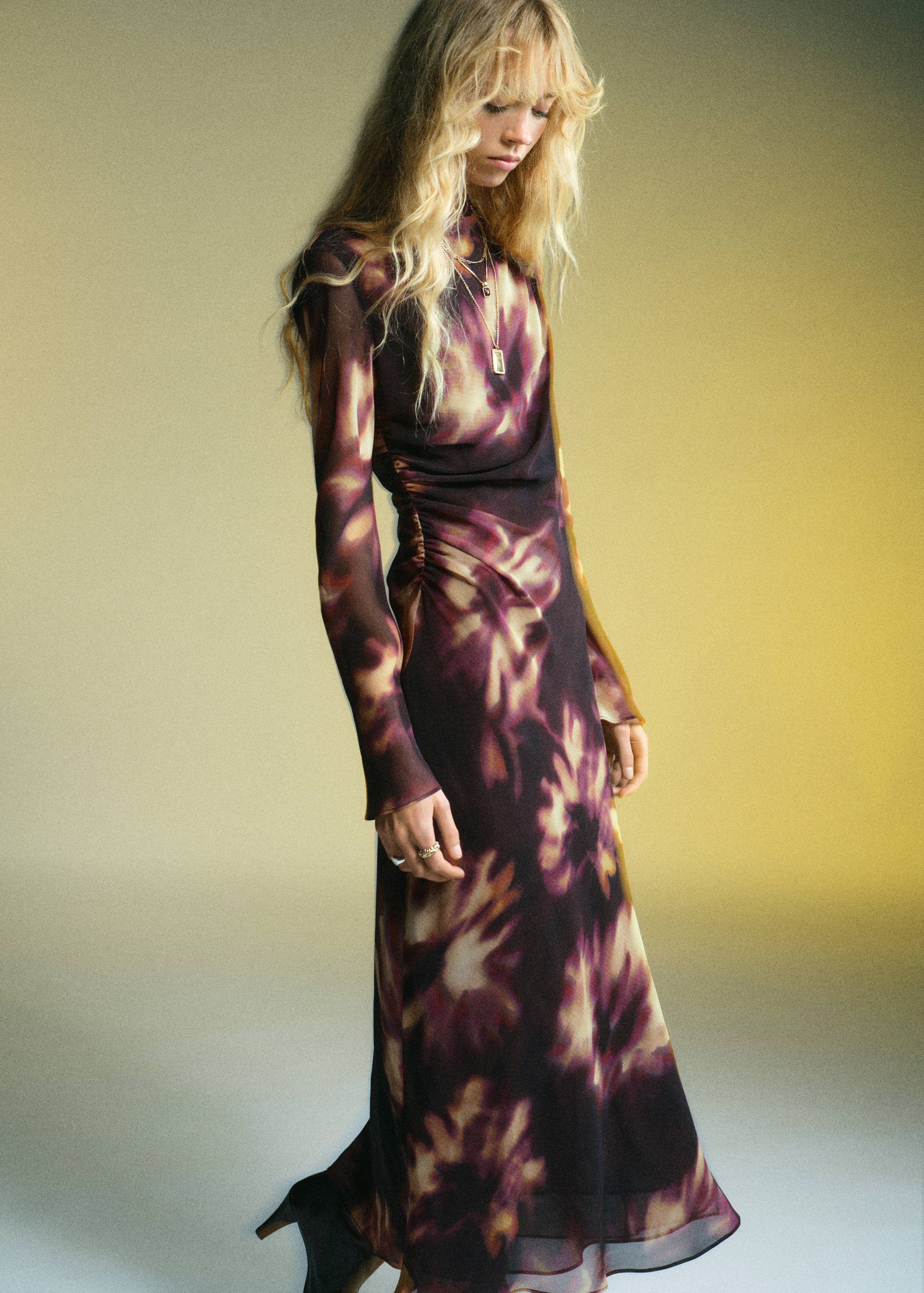 Gerüschtes Tie-Dye-Kleid - Mittlere Ansicht