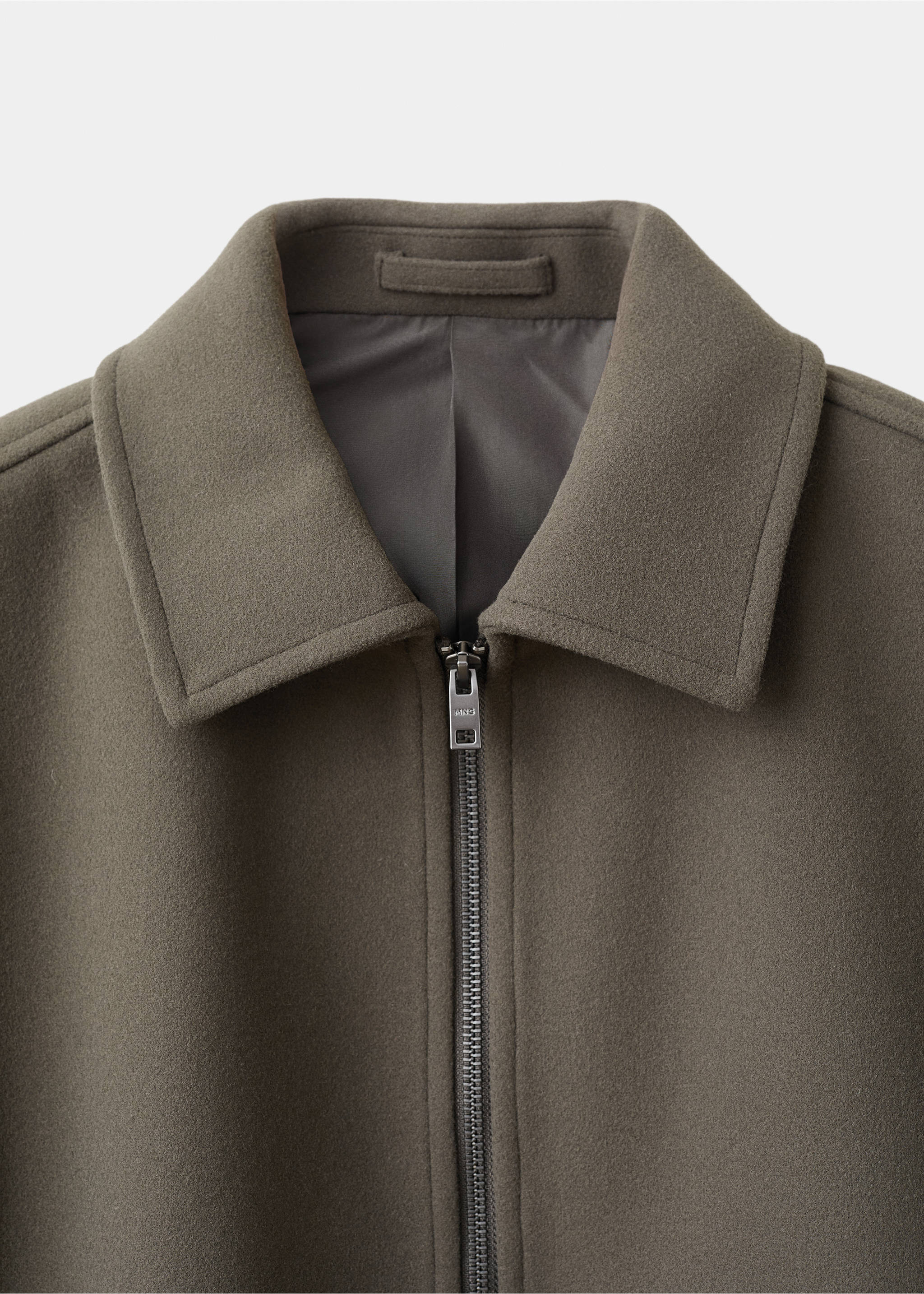 Jacket with zip pockets - Details of the article 8, Dark Green. Ref: 17047888-00.