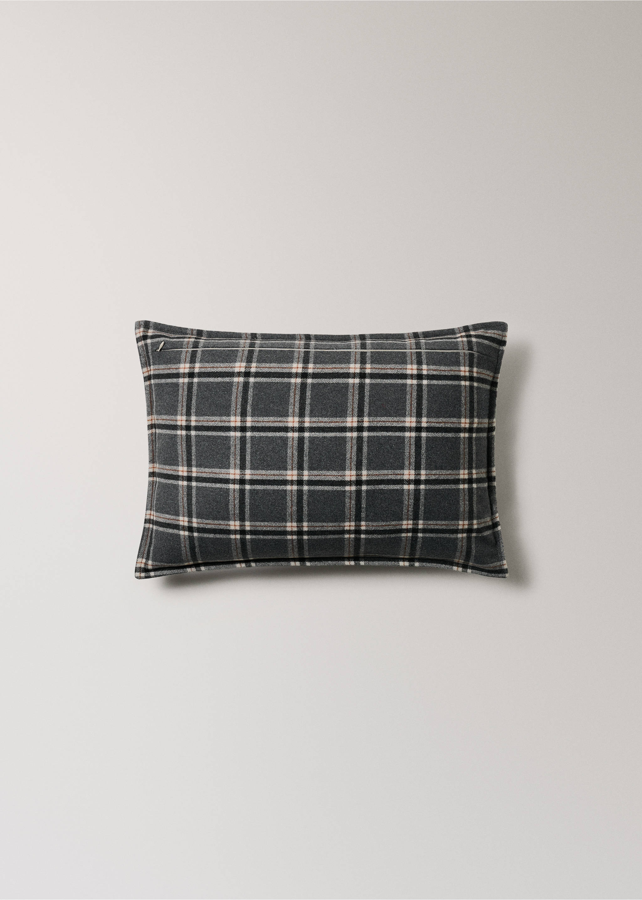 Wool check cushion cover 40x60 cm - Details of the article 4, Grey. Ref: 17047901-00.