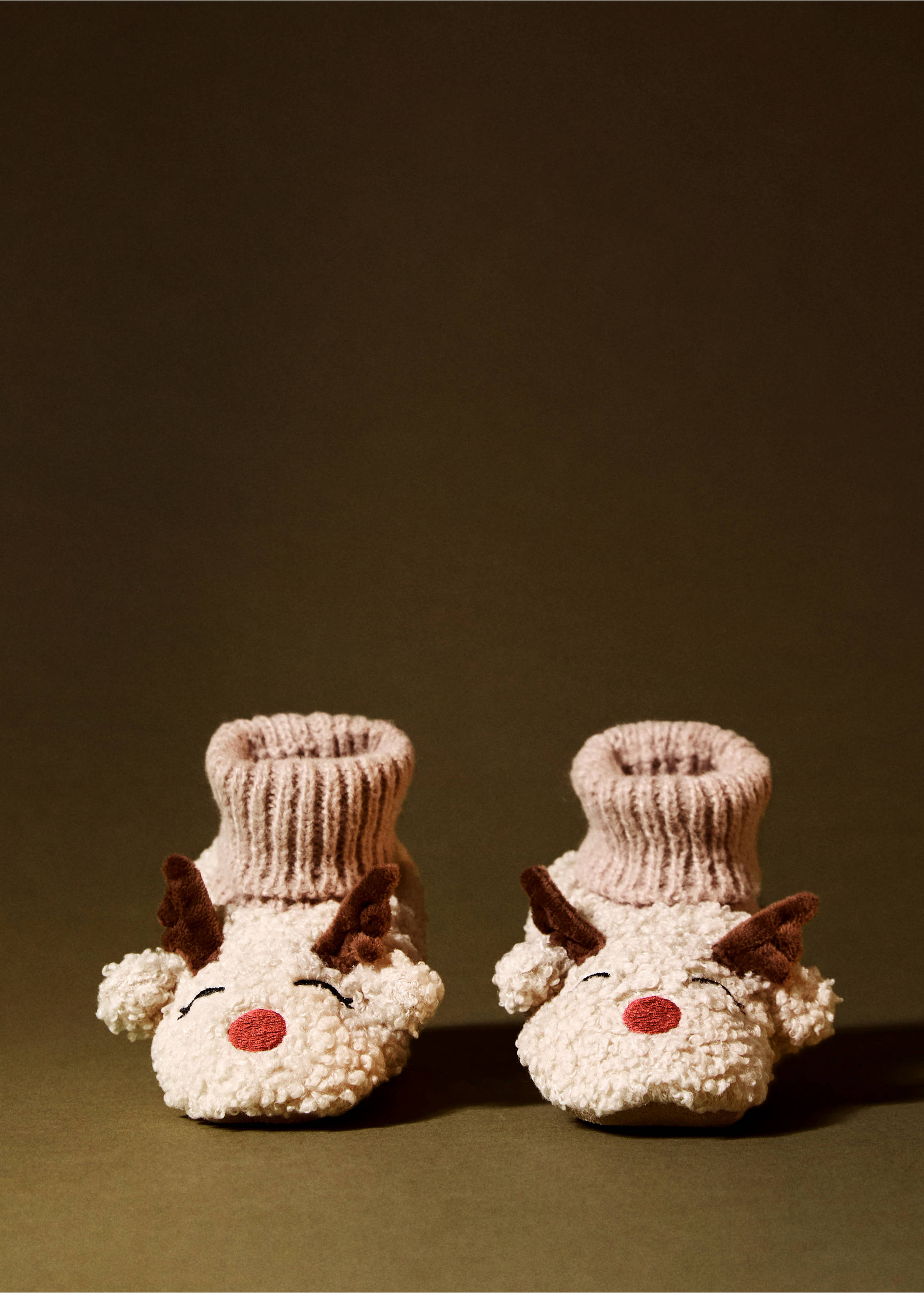 Reindeer lambskin booties - General plane, Sand. Ref: 17047904-00.