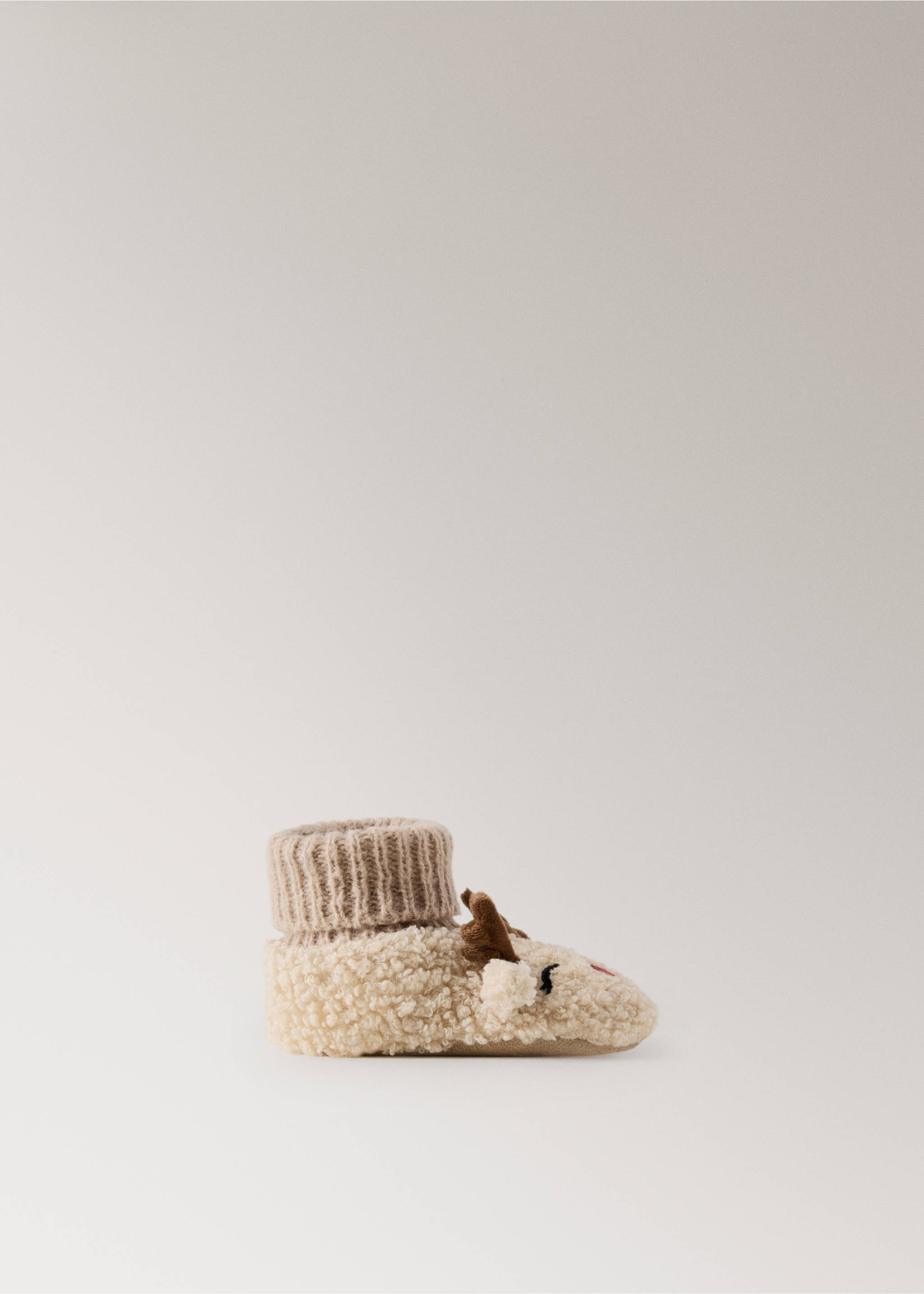 Reindeer lambskin booties - Article without model, Sand. Ref: 17047904-00.