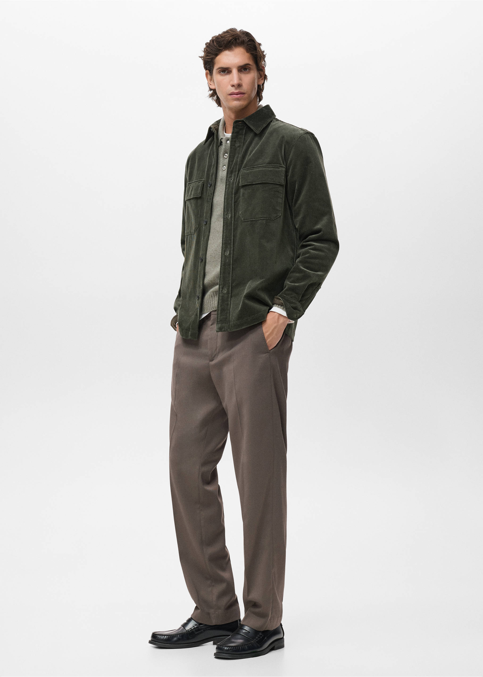 Cord-Overshirt mit Taschen - Detail des Artikels 2, Khaki. Ref: 17047905-00.