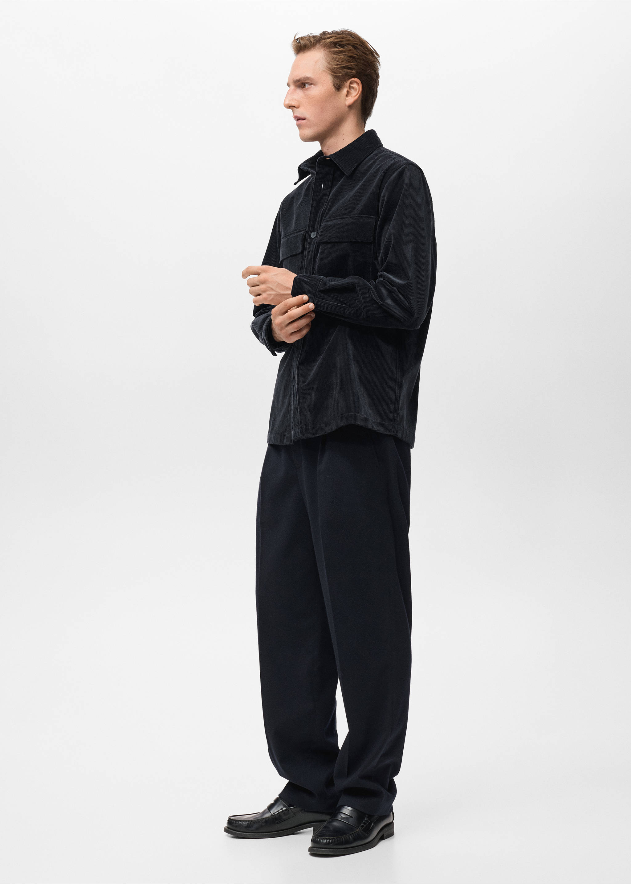 Cord-Overshirt mit Taschen - Detail des Artikels 2, Marineblau. Ref: 17047905-00.