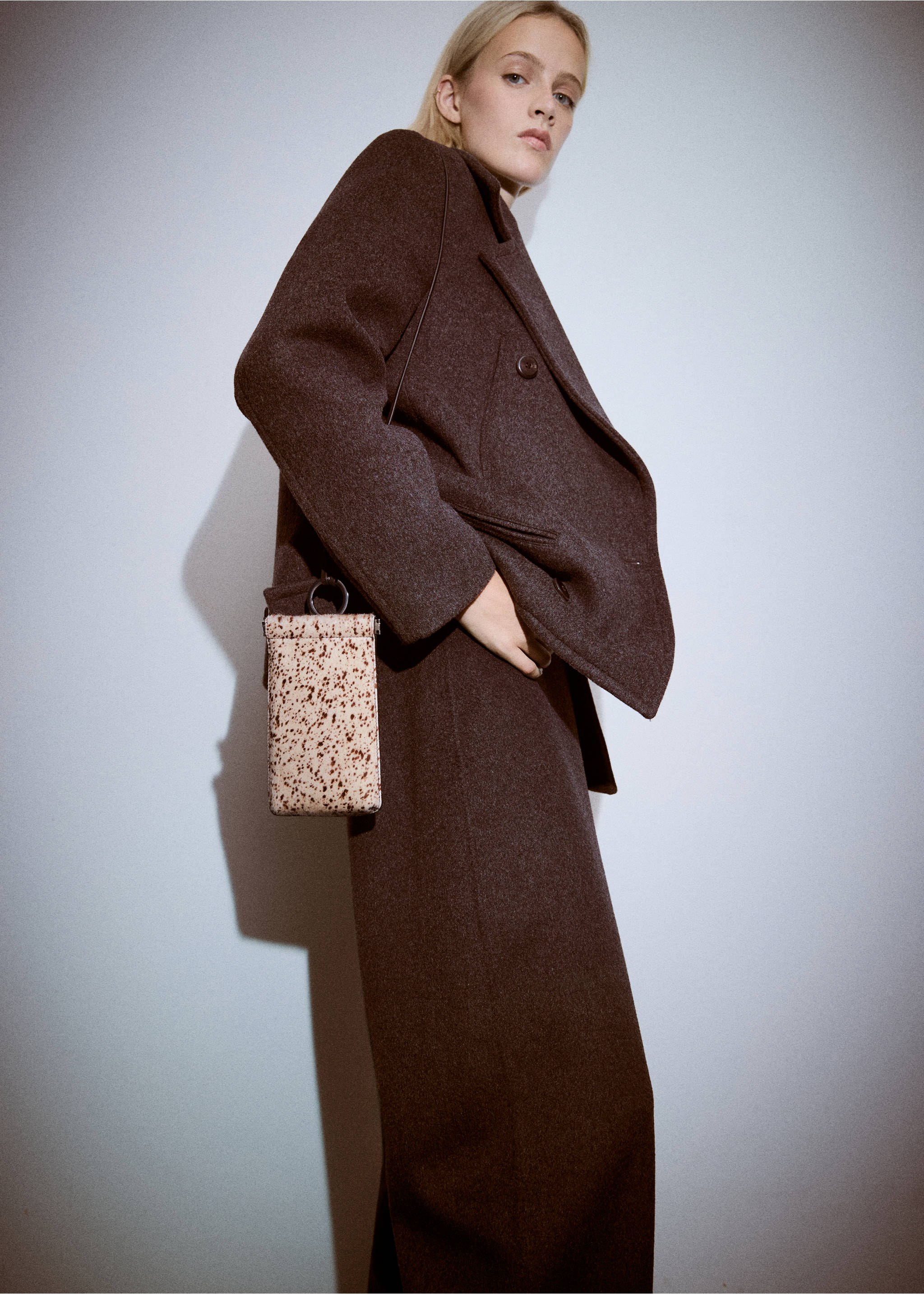 Leather and fur mobile phone case - General plane, Brown. Ref: 17047906-00.