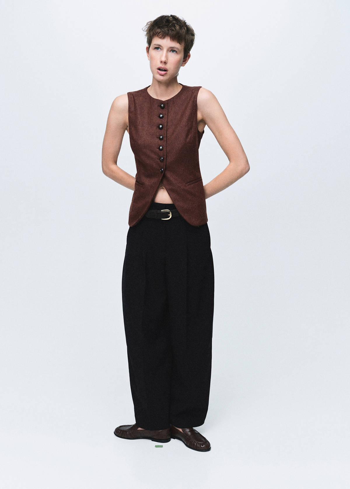 Wool-blend gilet with buttons