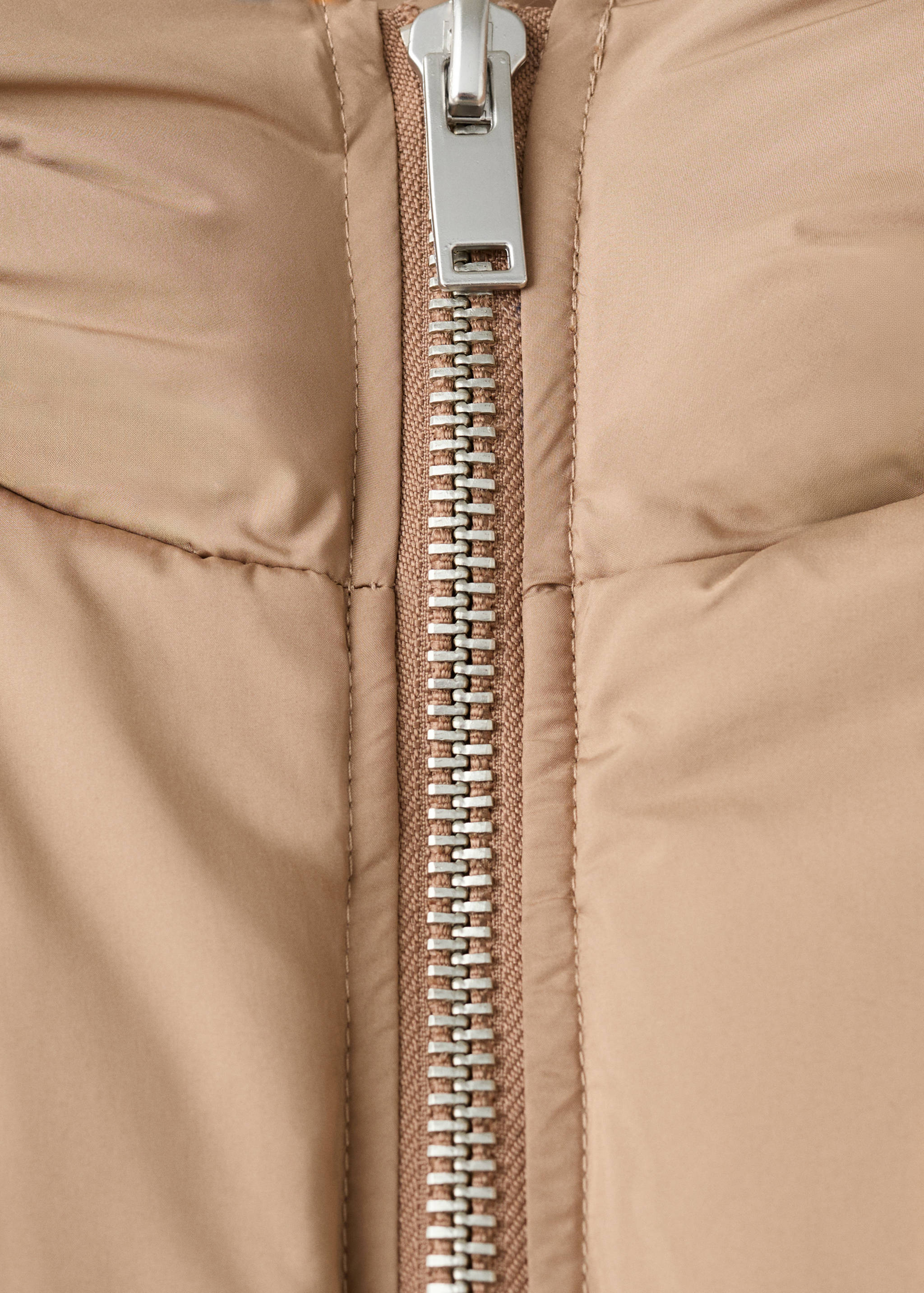 Short oversized anorak with hood - Details of the article 8