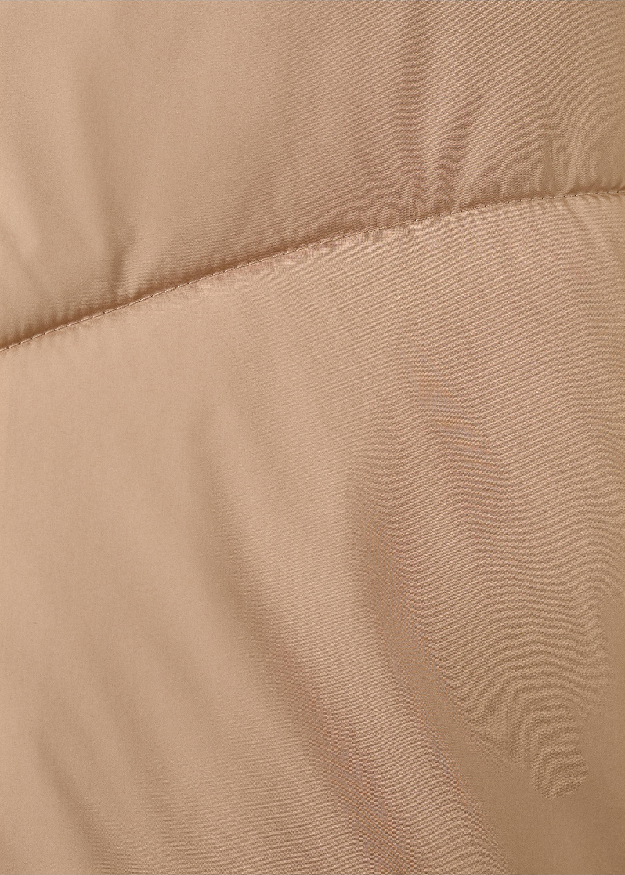 Short oversized anorak with hood - Details of the article 0, Beige. Ref: 17048266-00.