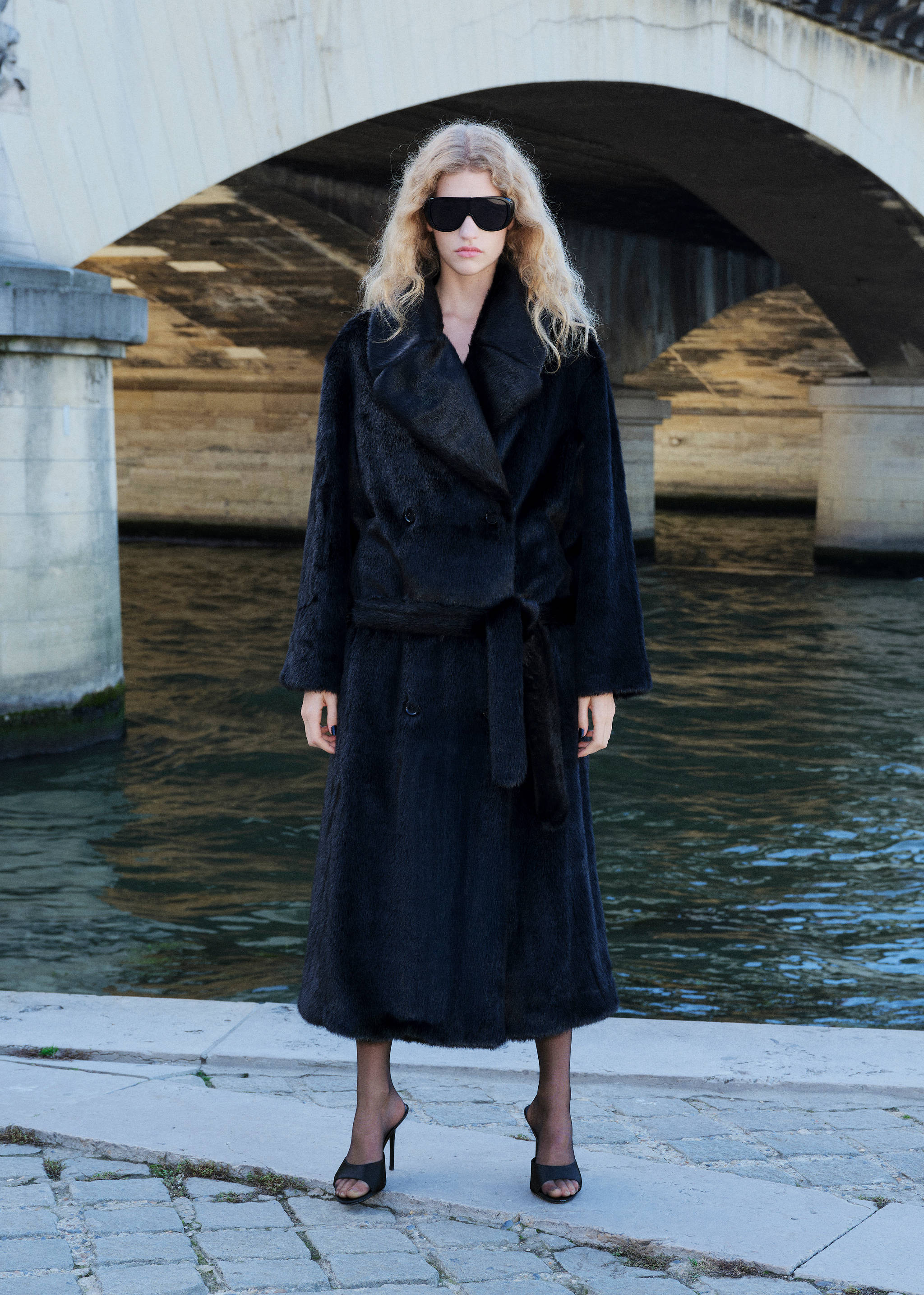 Faux-fur coat with belt - Details of the article 1, Black. Ref: 17048271-00.