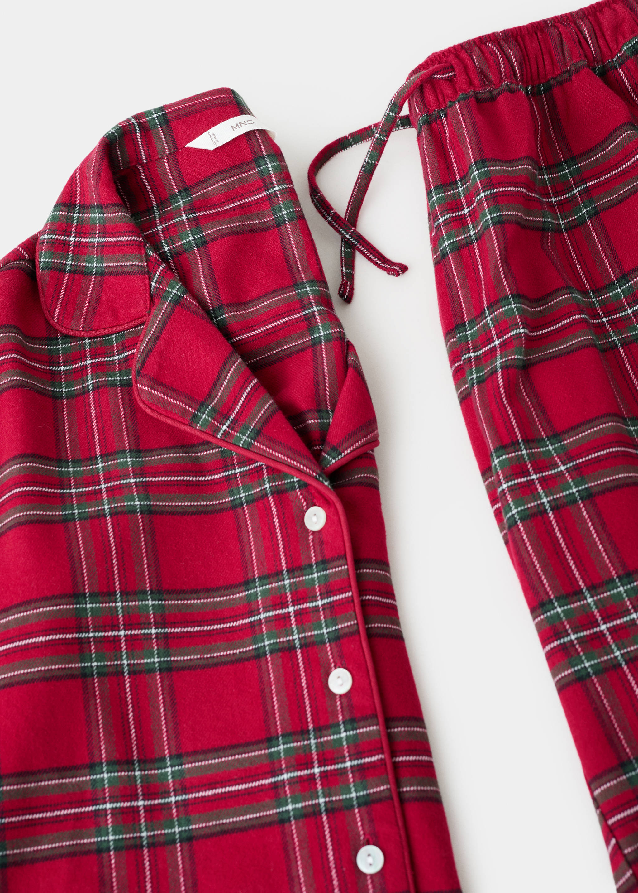 Checked cotton pyjamas - Details of the article 8