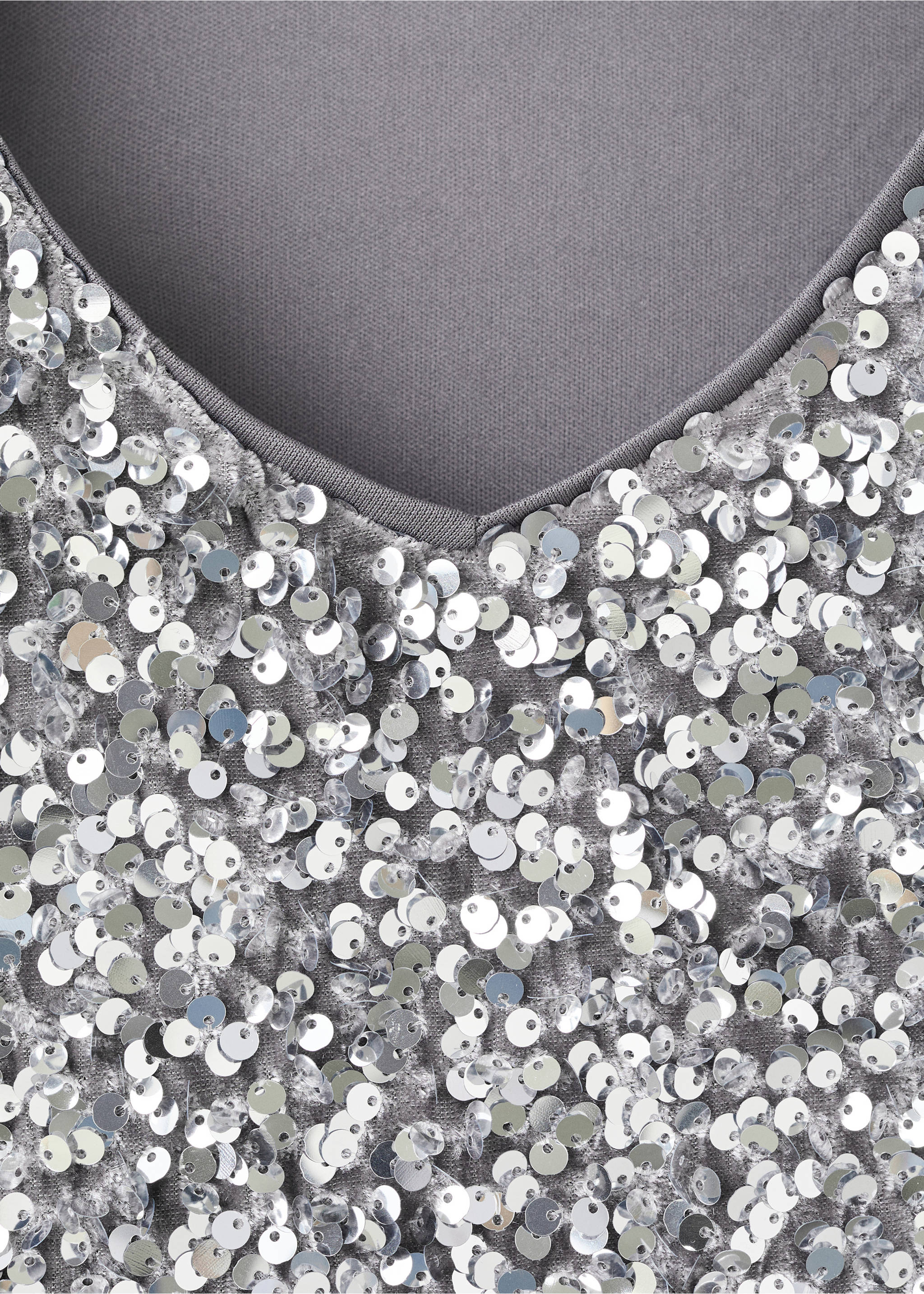 Short dress with sequins - Details of the article 0, Silver. Ref: 17049096-00.