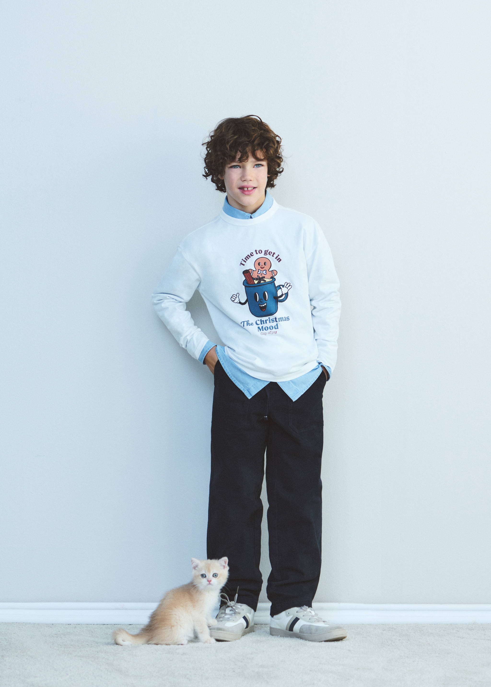 T-shirt with print drawing - Details of the article 3