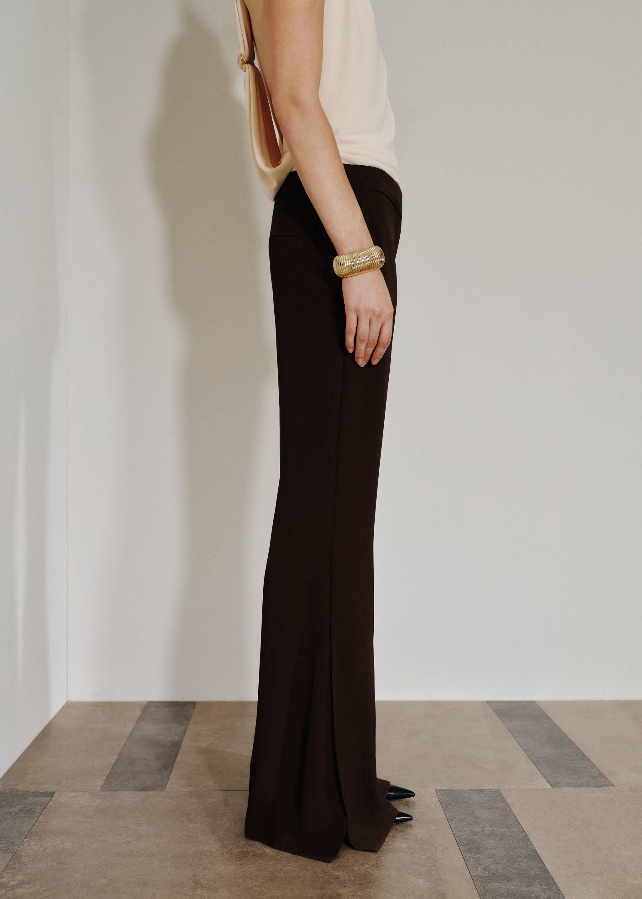 Pantalon flare ouvertures - Plan moyen