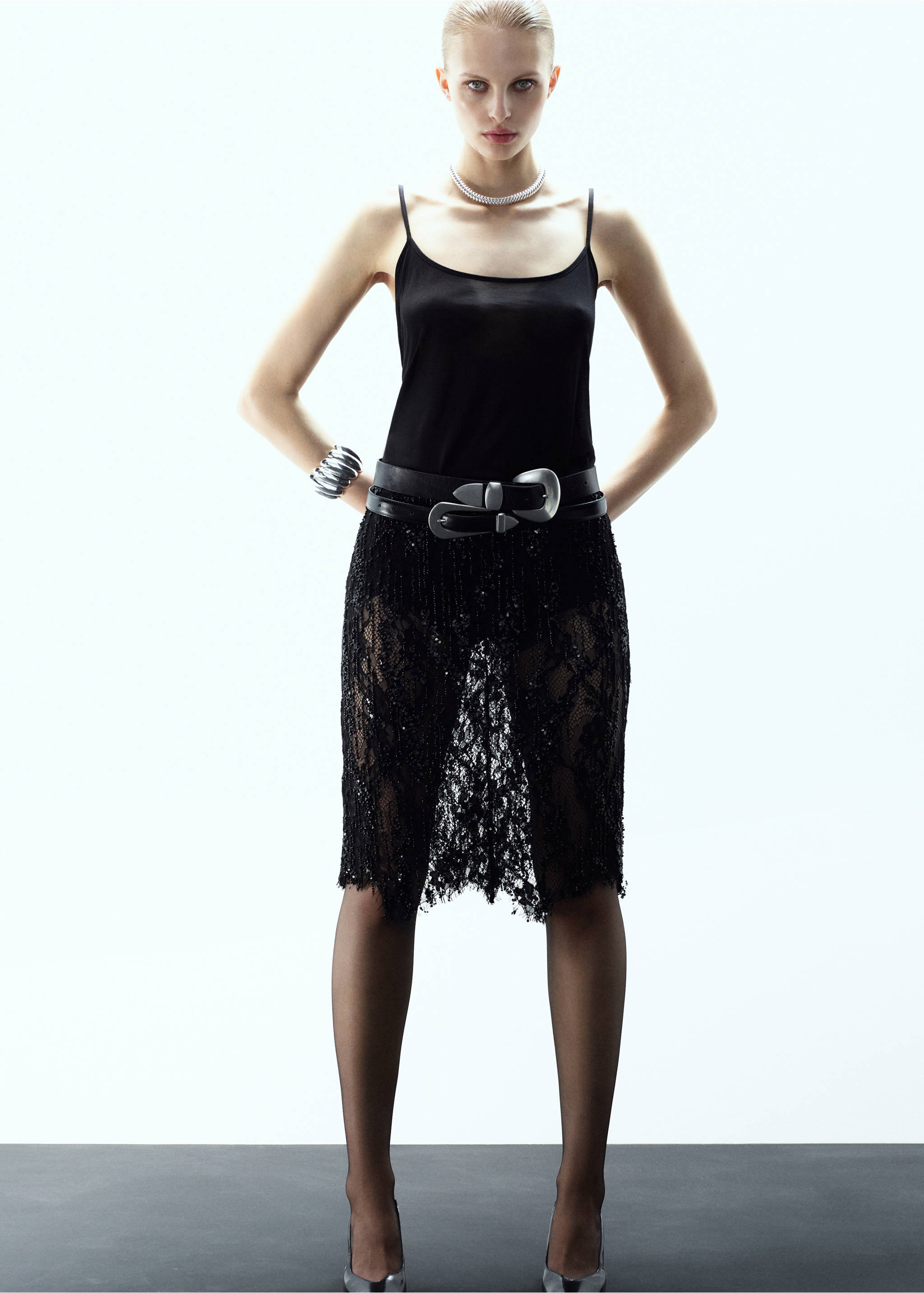 Beaded lace skirt - Medium plane, Black. Ref: 17049406-00.
