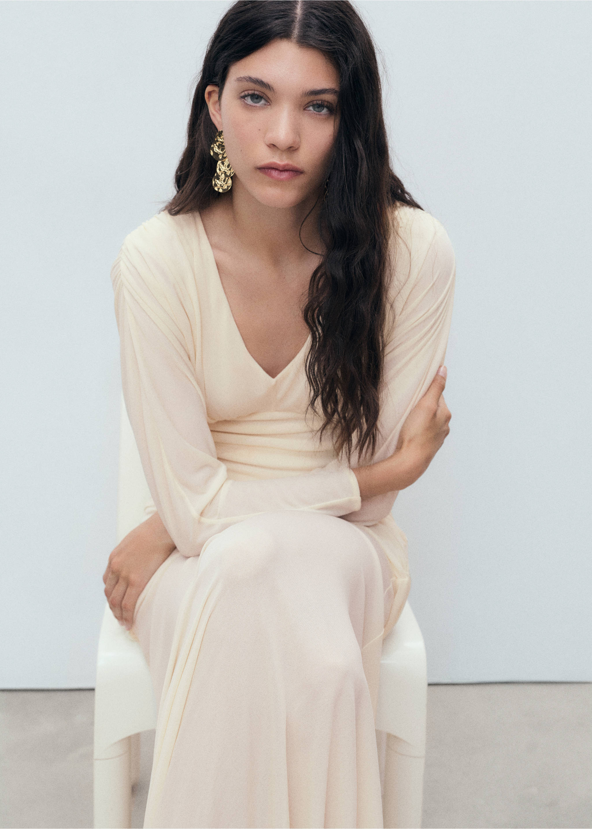 Long draped dress - Details of the article 2, Ecru. Ref: 17051125-00.