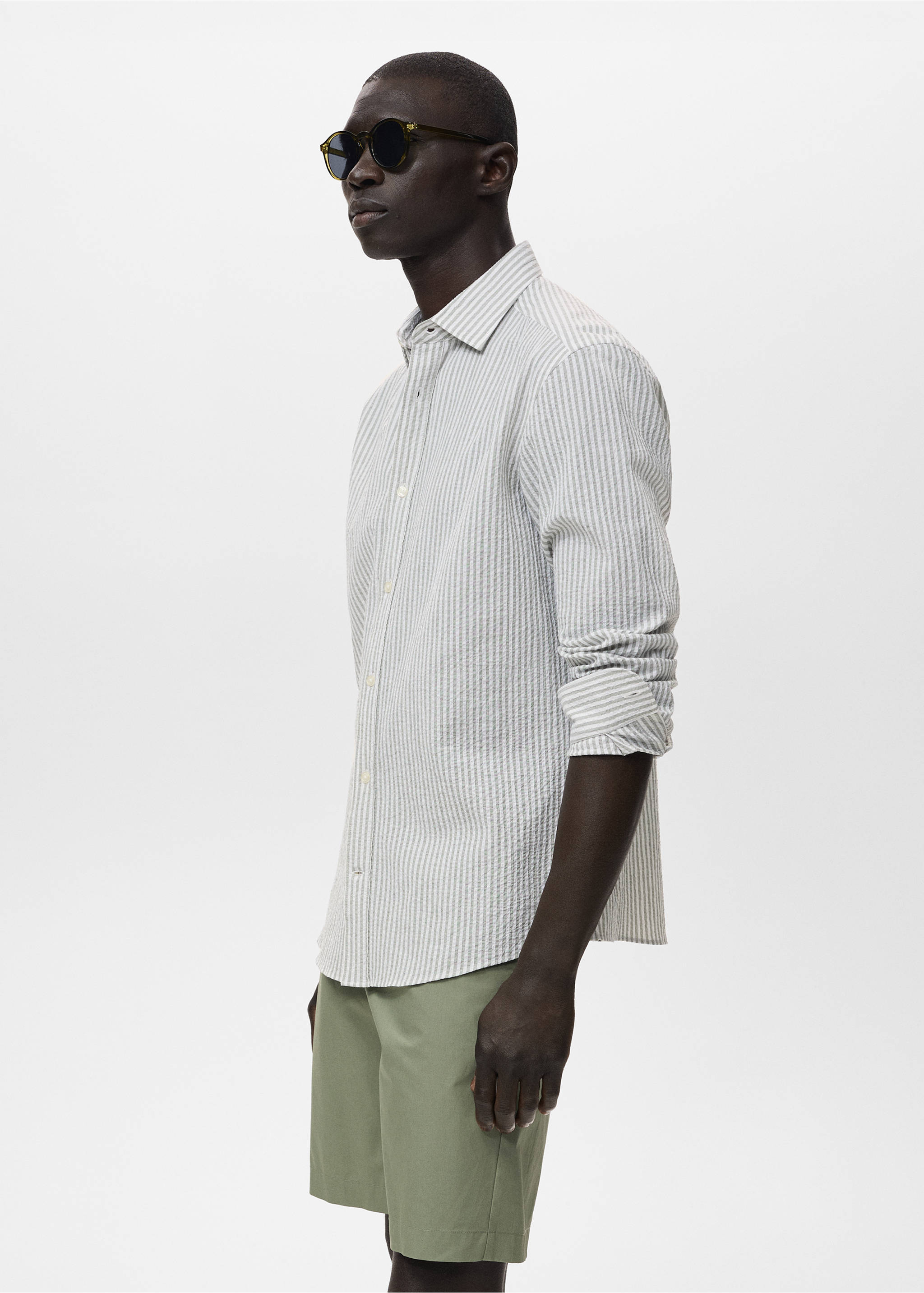 Regular-fit stripe-textured shirt - Details of the article 2, Dark Green. Ref: 17051147-00.
