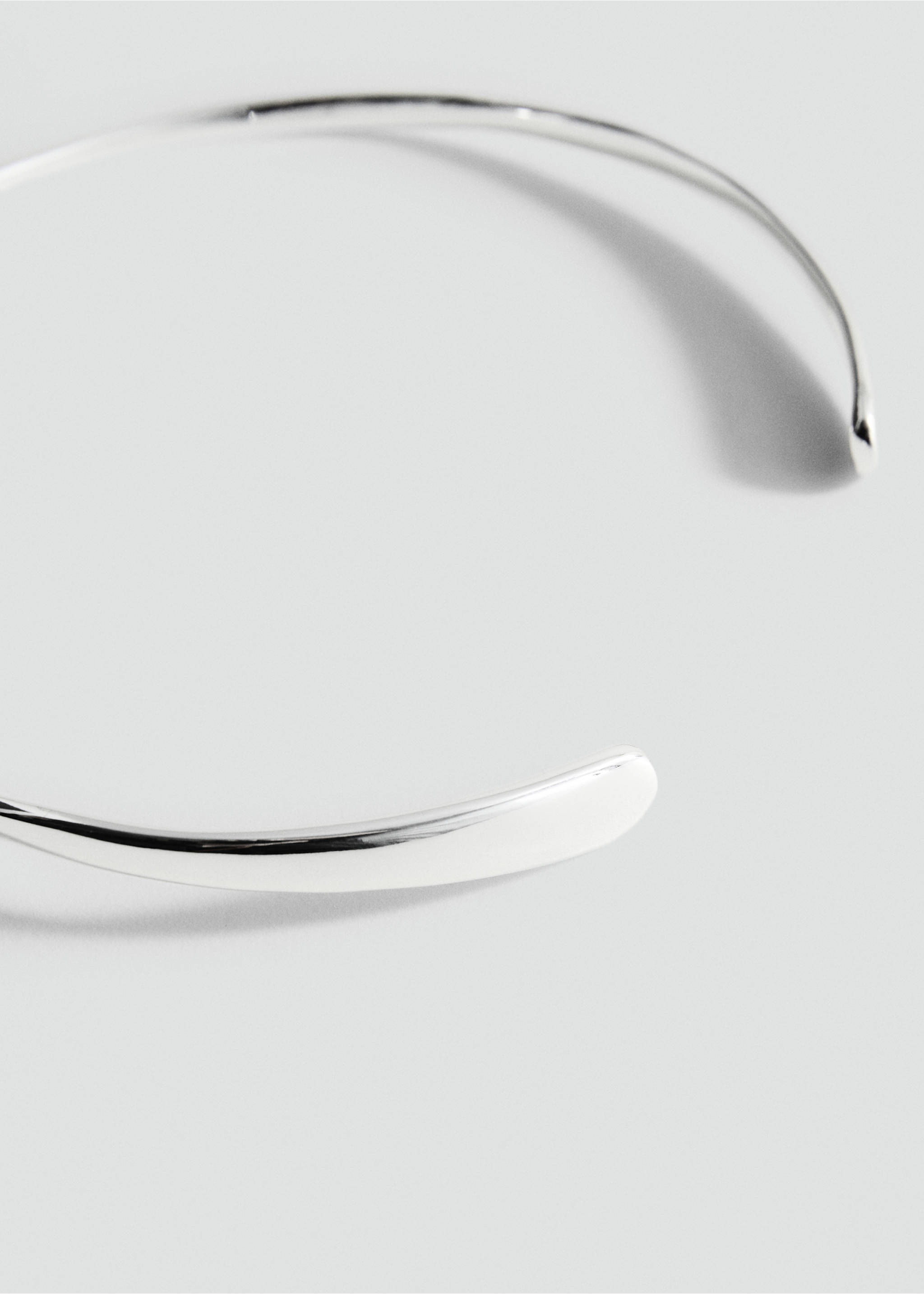 Collar choker rígido - Plano medio, Plata. Ref: 17051150-00.