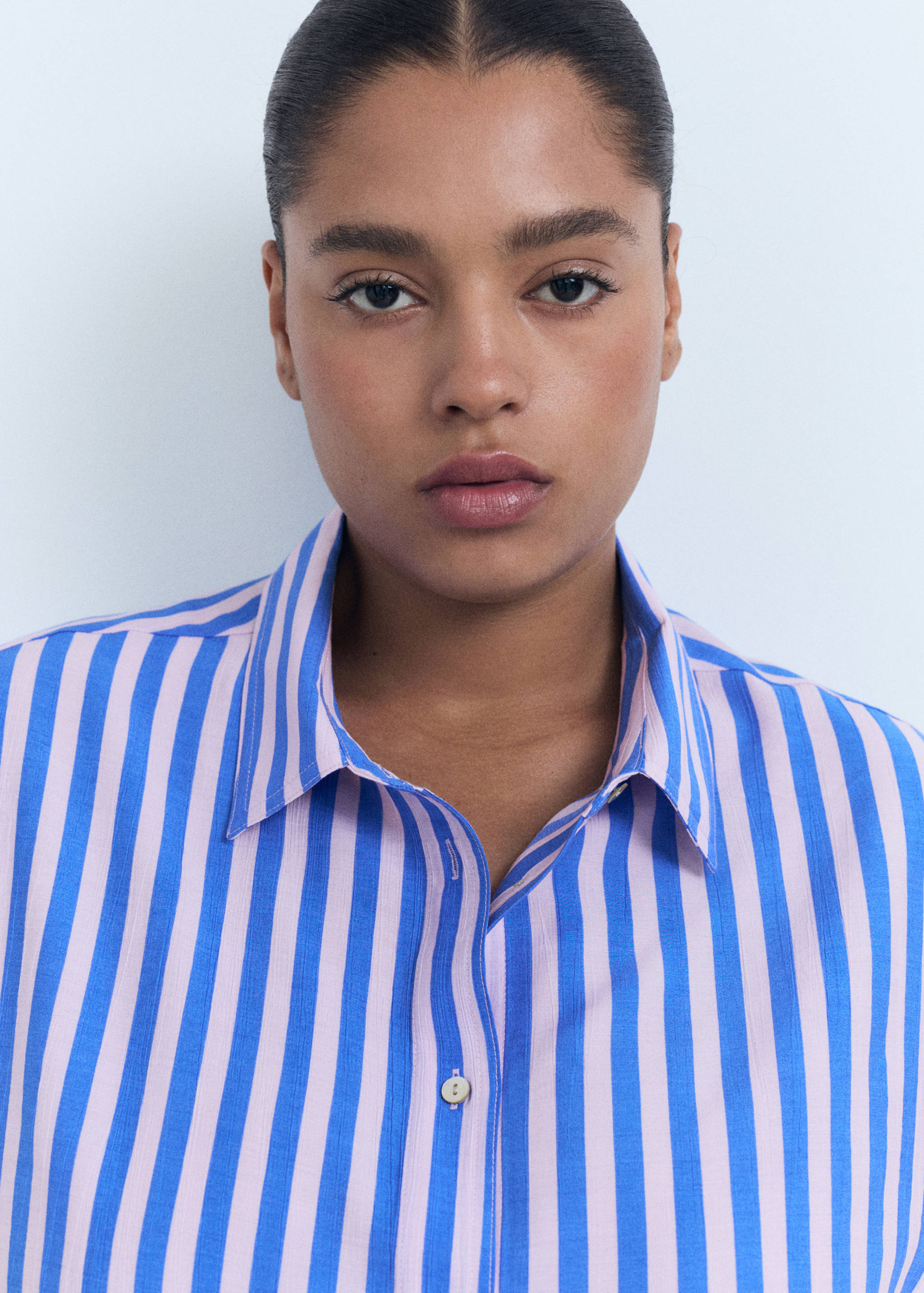 Short sleeve striped shirt - Details of the article 4