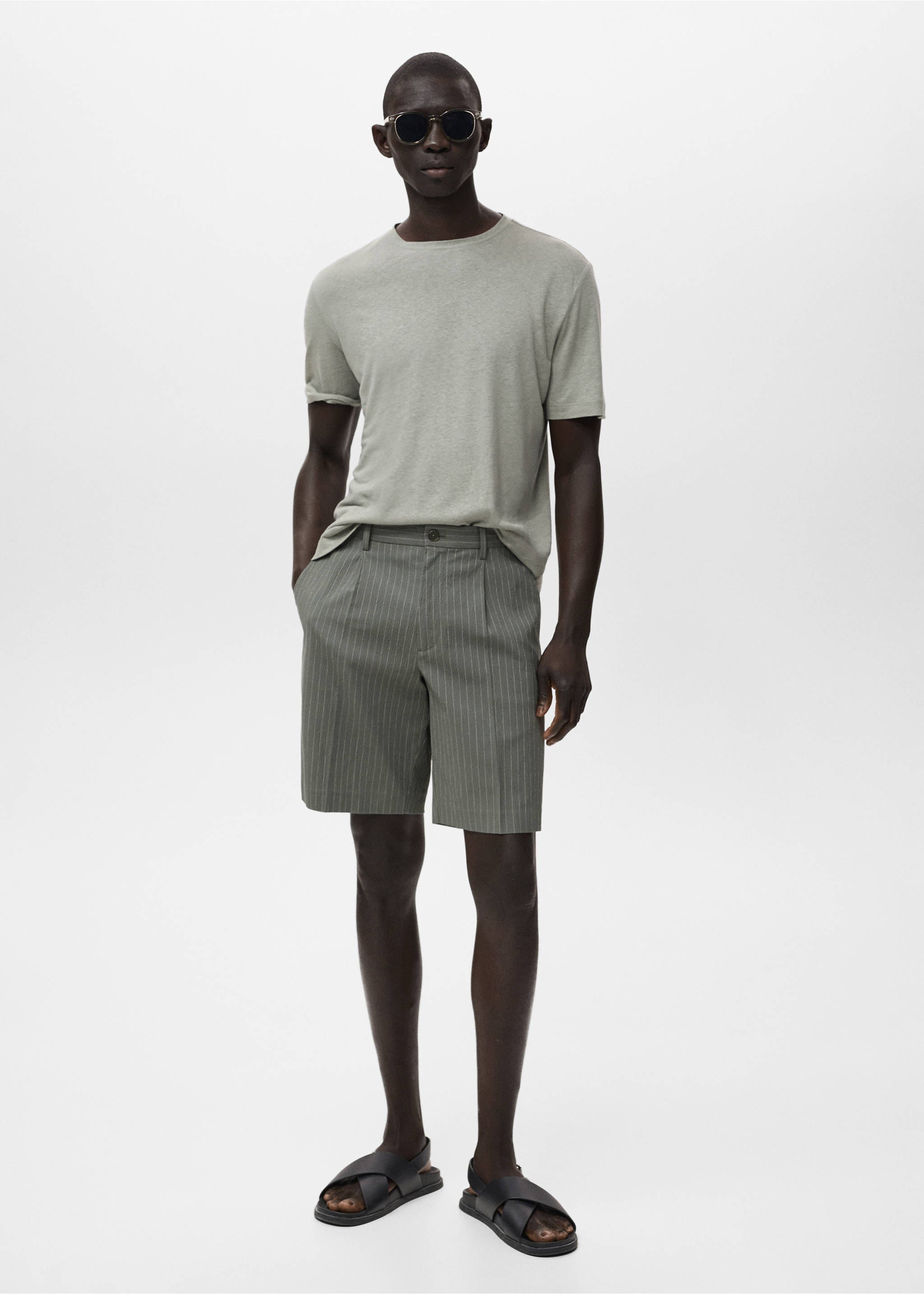 Slim-fit chino cotton bermuda shorts - General plane, Grey. Ref: 17051162-00.