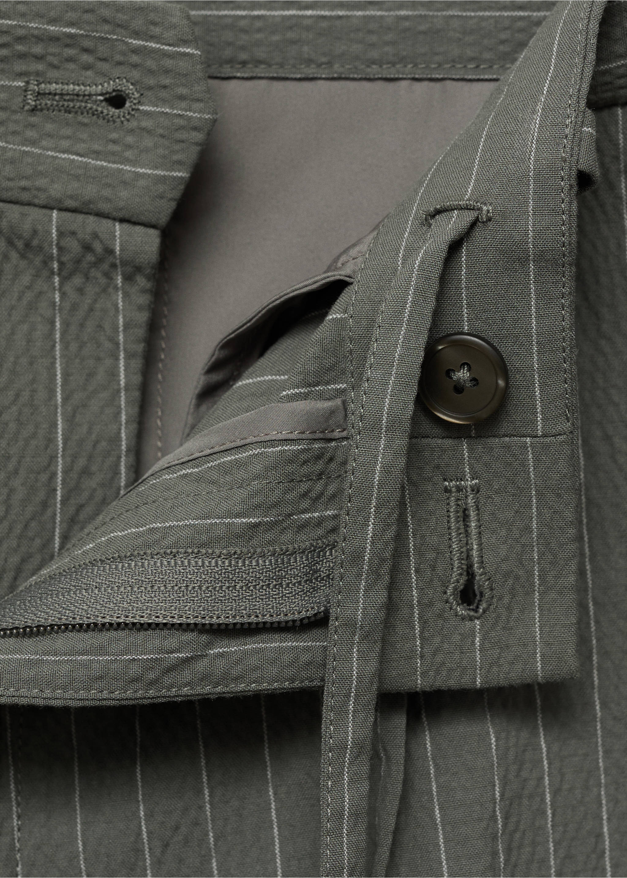 Slim-fit chino cotton bermuda shorts - Details of the article 8, Grey. Ref: 17051162-00.