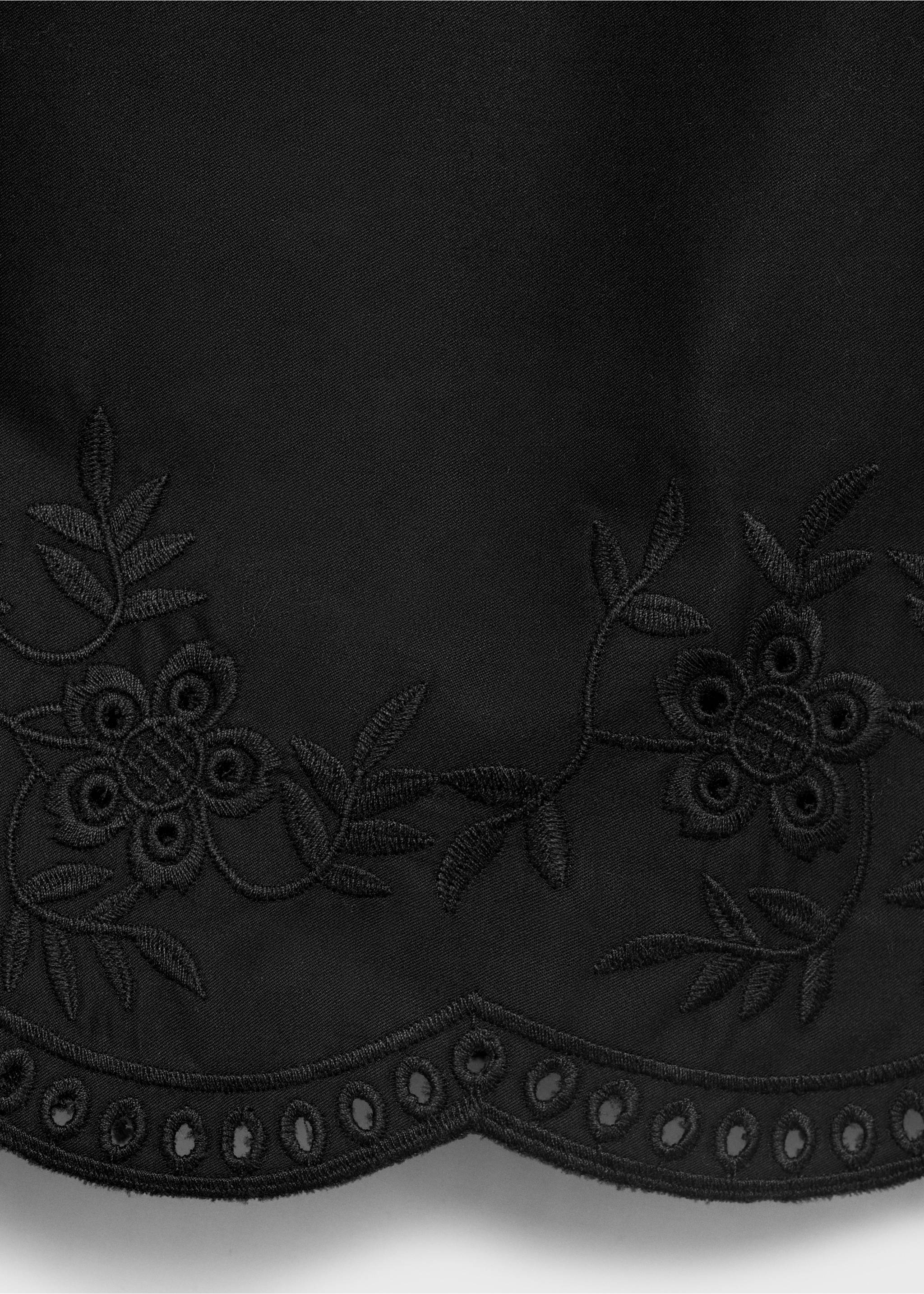 Pantaloni scurți satinați cu broderie pe margine - Detaliu al articolului 0, Negru. Ref: 17051168-00.