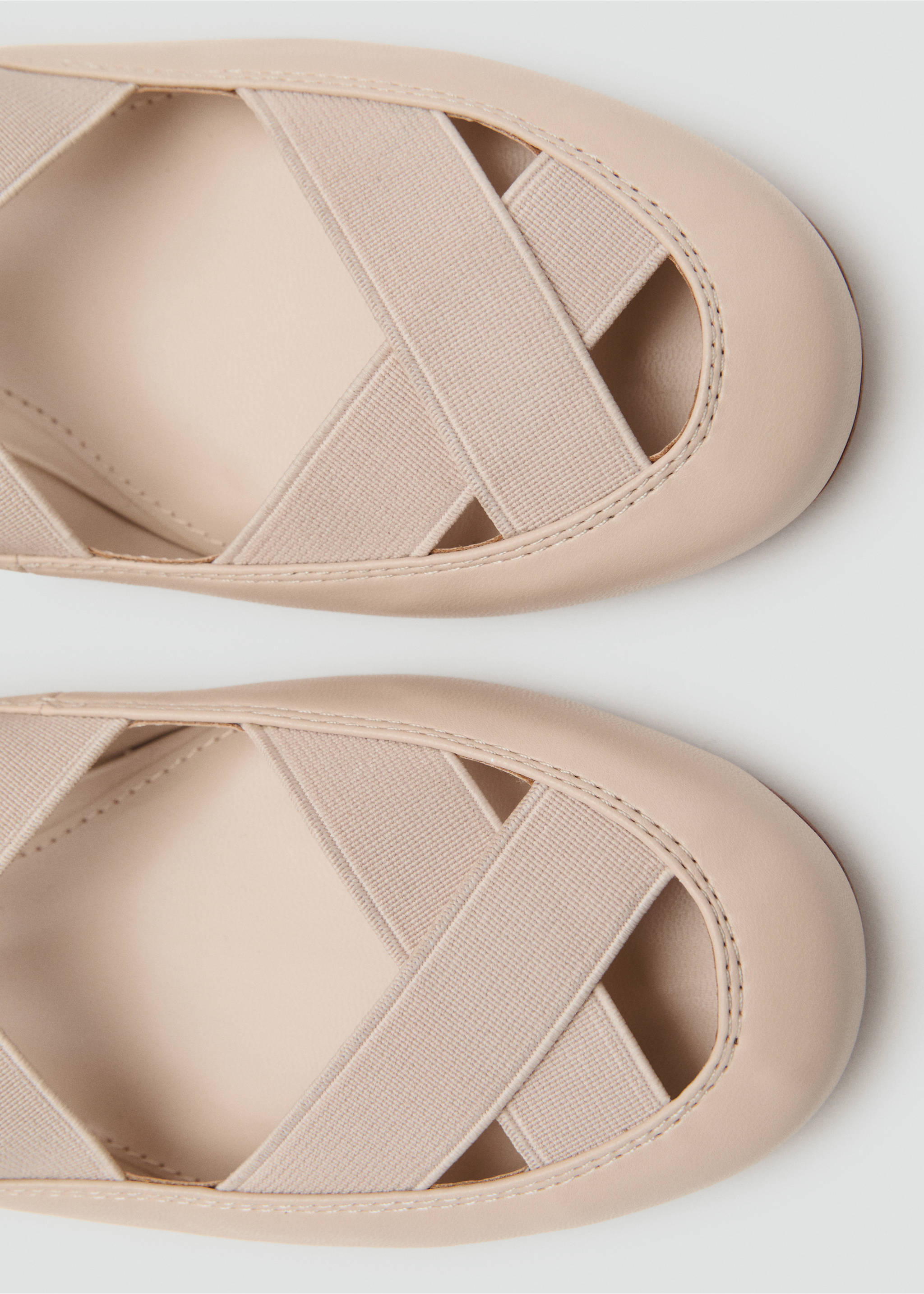 Criss-cross strap ballet flats - Details of the article 2, Ecru. Ref: 17051170-00.