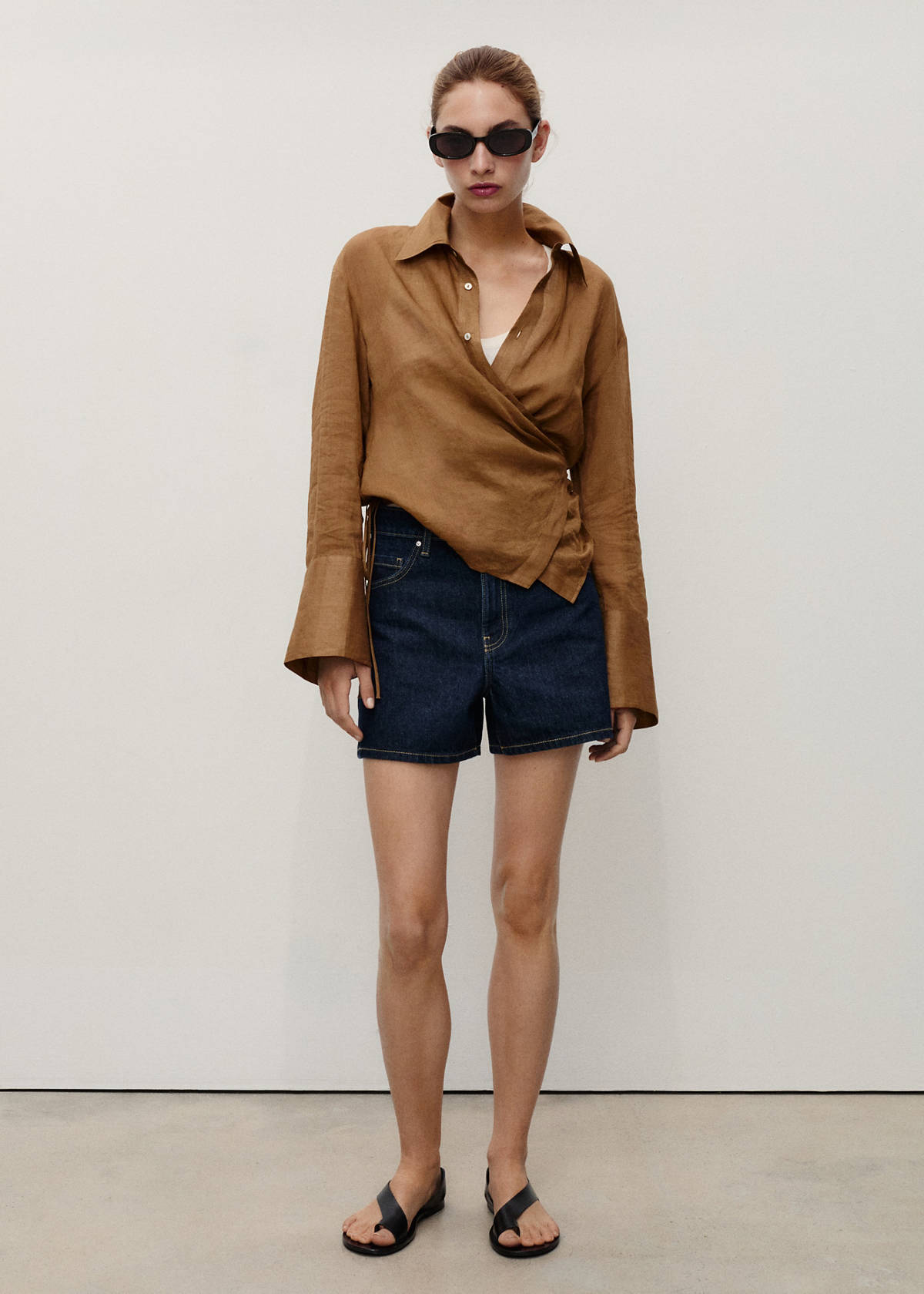 High-waisted straight-fit denim shorts